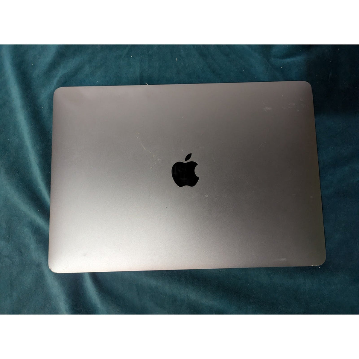 2020 Apple MacBook Air A2179 13" Intel Core I3 Iris Plus Graphics 250SSD 8Ram