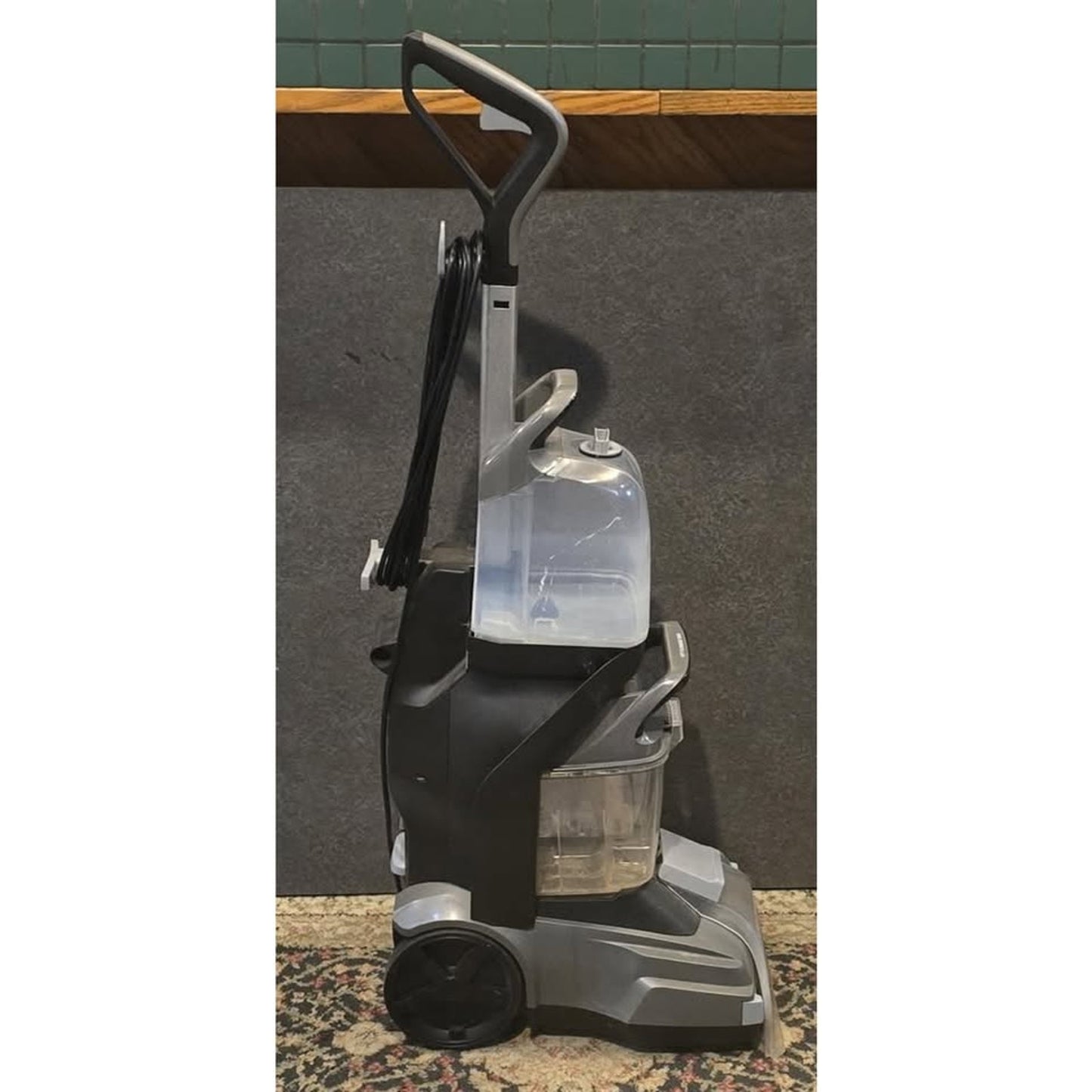 Hoover PowerScrub XL Carpet Cleaner / FH68010 /