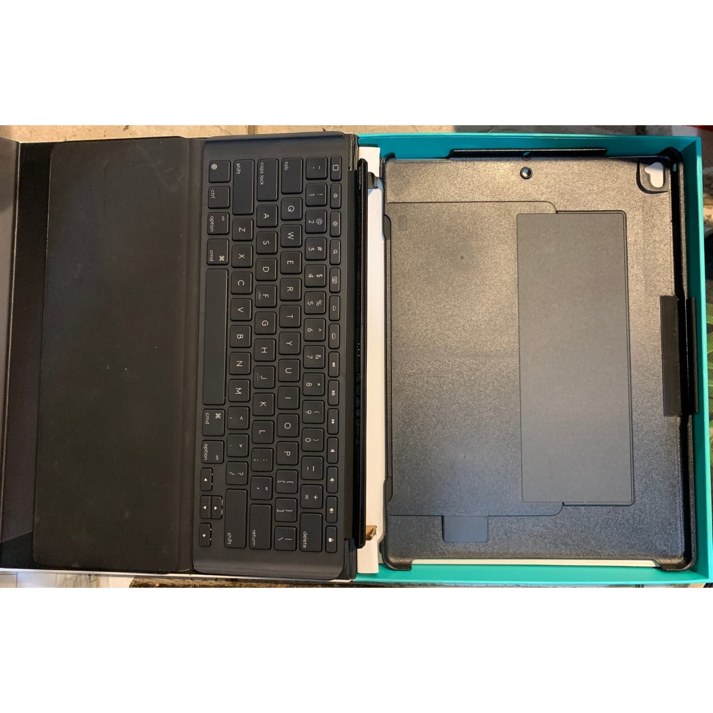 Logitech Slim Combo Keyboard Case for Apple iPad Pro 12.9" - Black