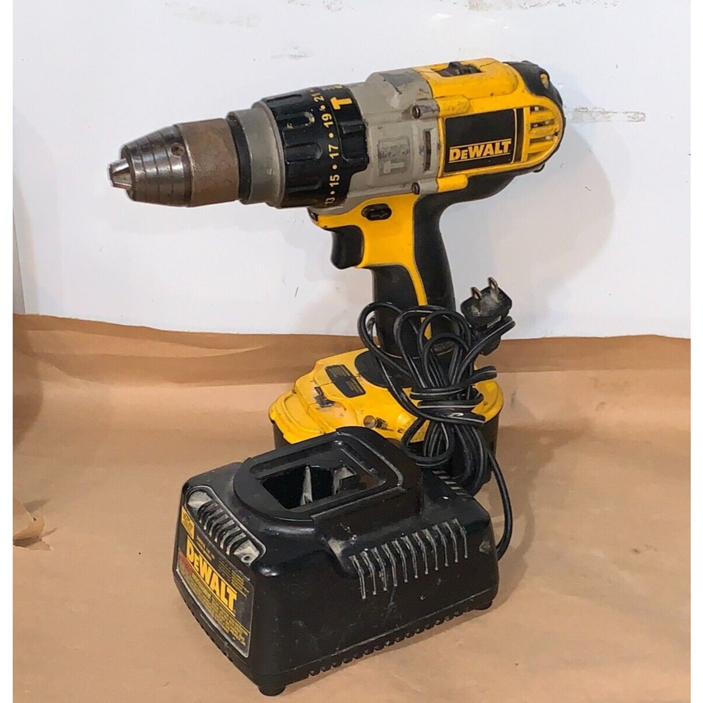 DeWalt 18V Volt DCD950 XRP 1/2" 13mm Hammer Drill Bare Tool Tested And Working