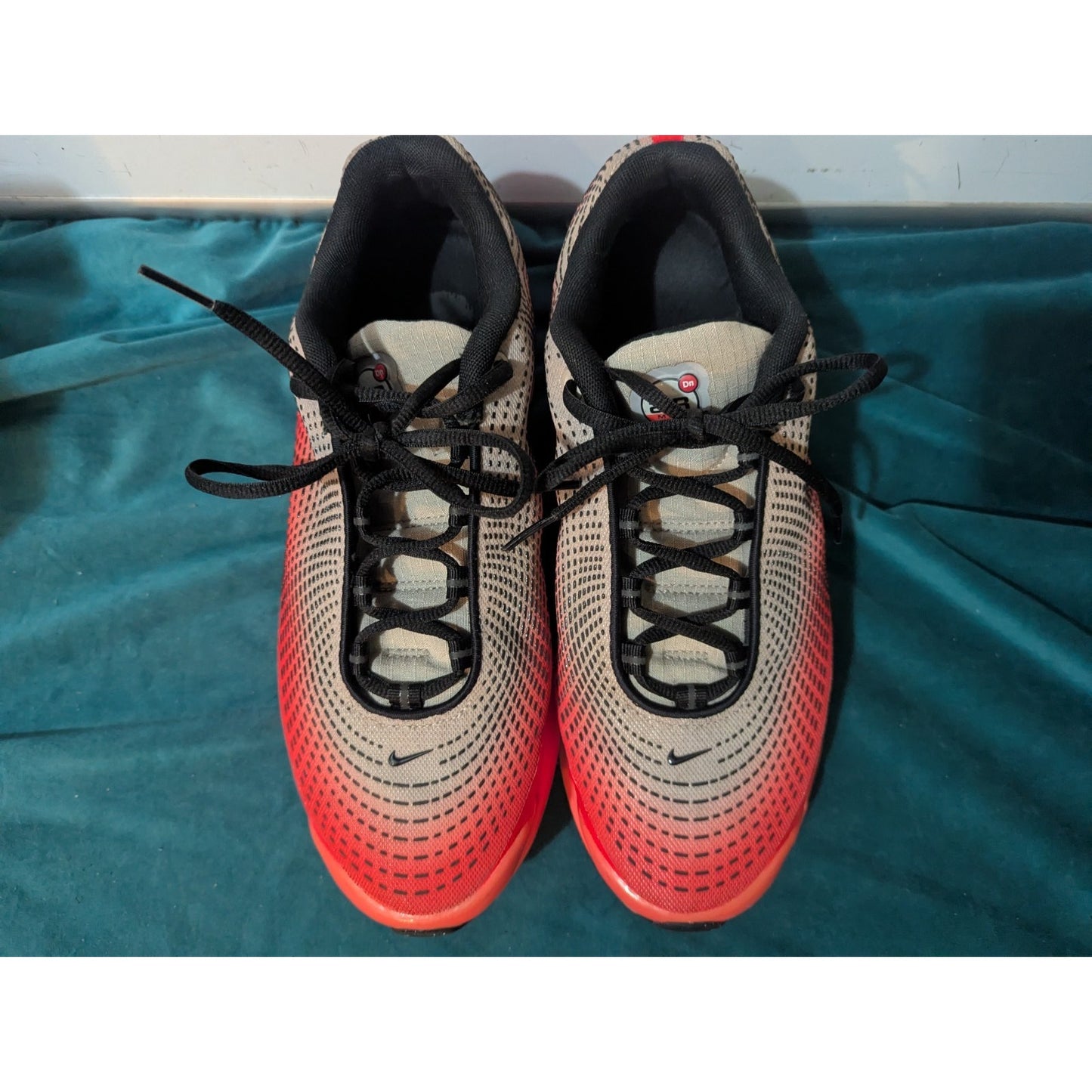 Nike Air Max DN SE Collage Grey Bright Crimson HF5531-002
