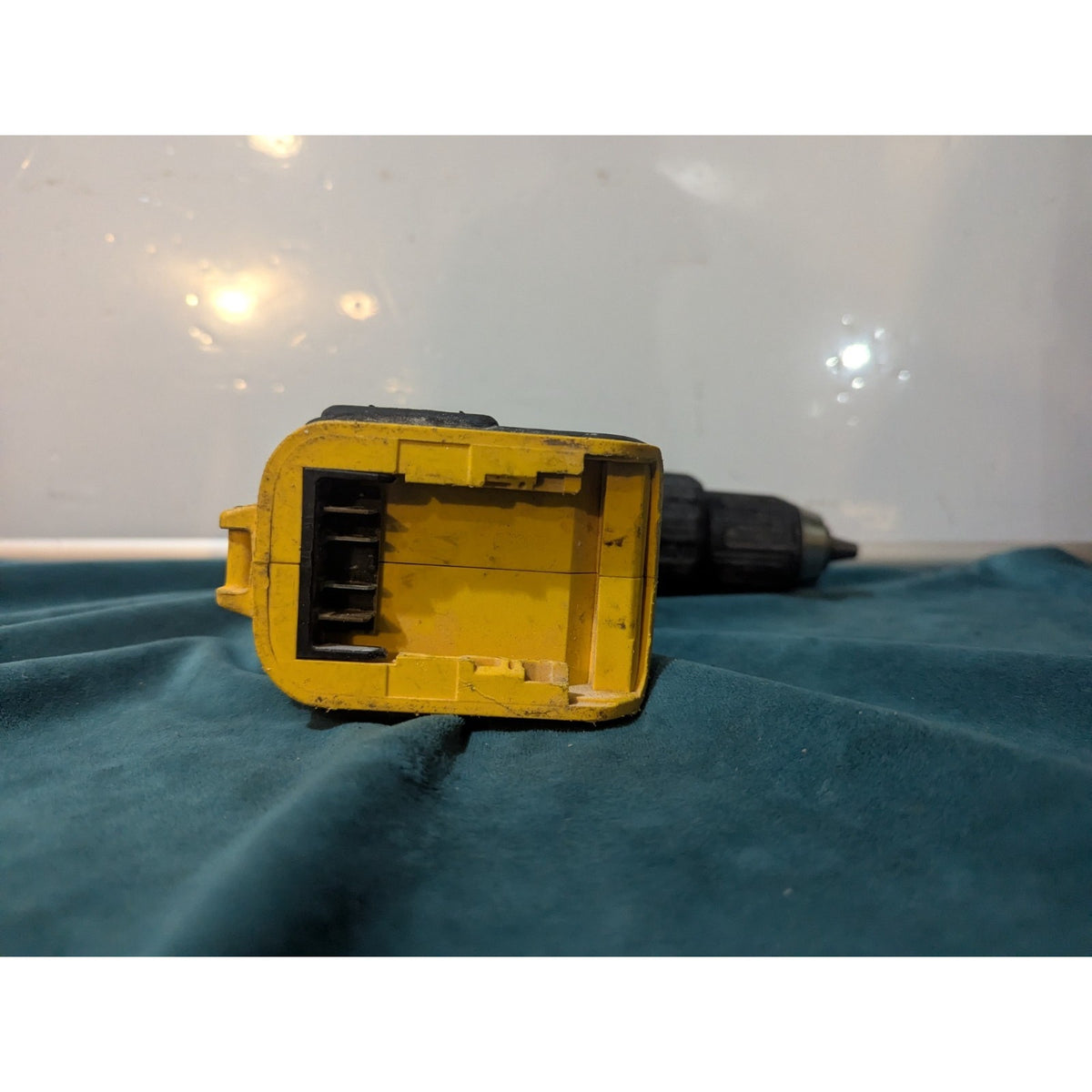 Dewalt 1/2 20V MAX Brushless Cordless Hammer Drill/Driver DCD778 Tool Only