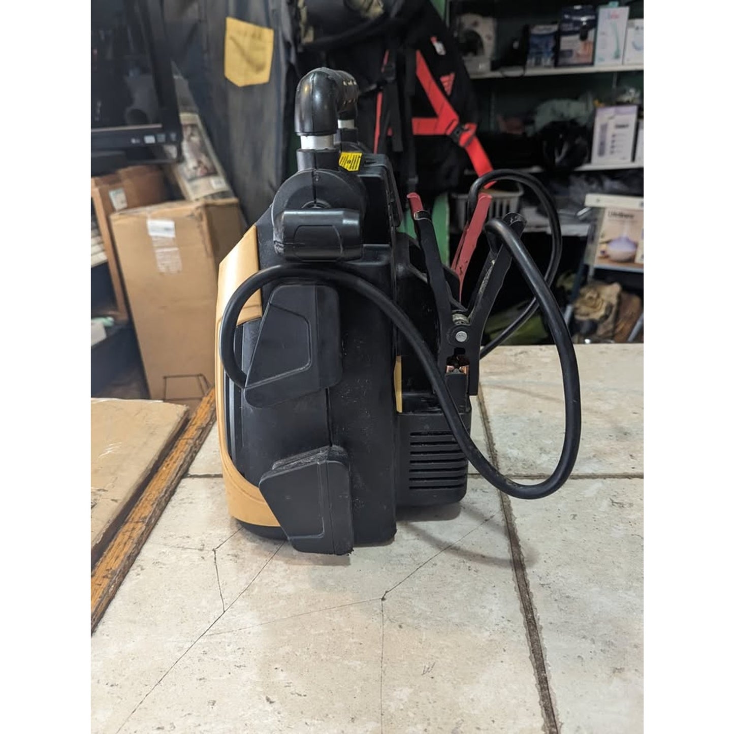 EverStart Maxx Power Station/ J5CPDE/ 1400A
