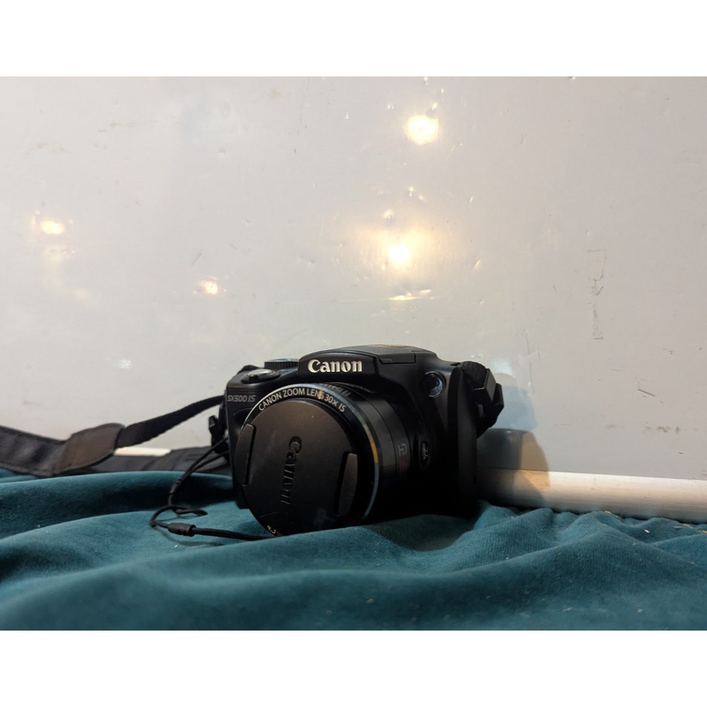 Canon PowerShot SX500 IS 16.0 MP Digital Camera