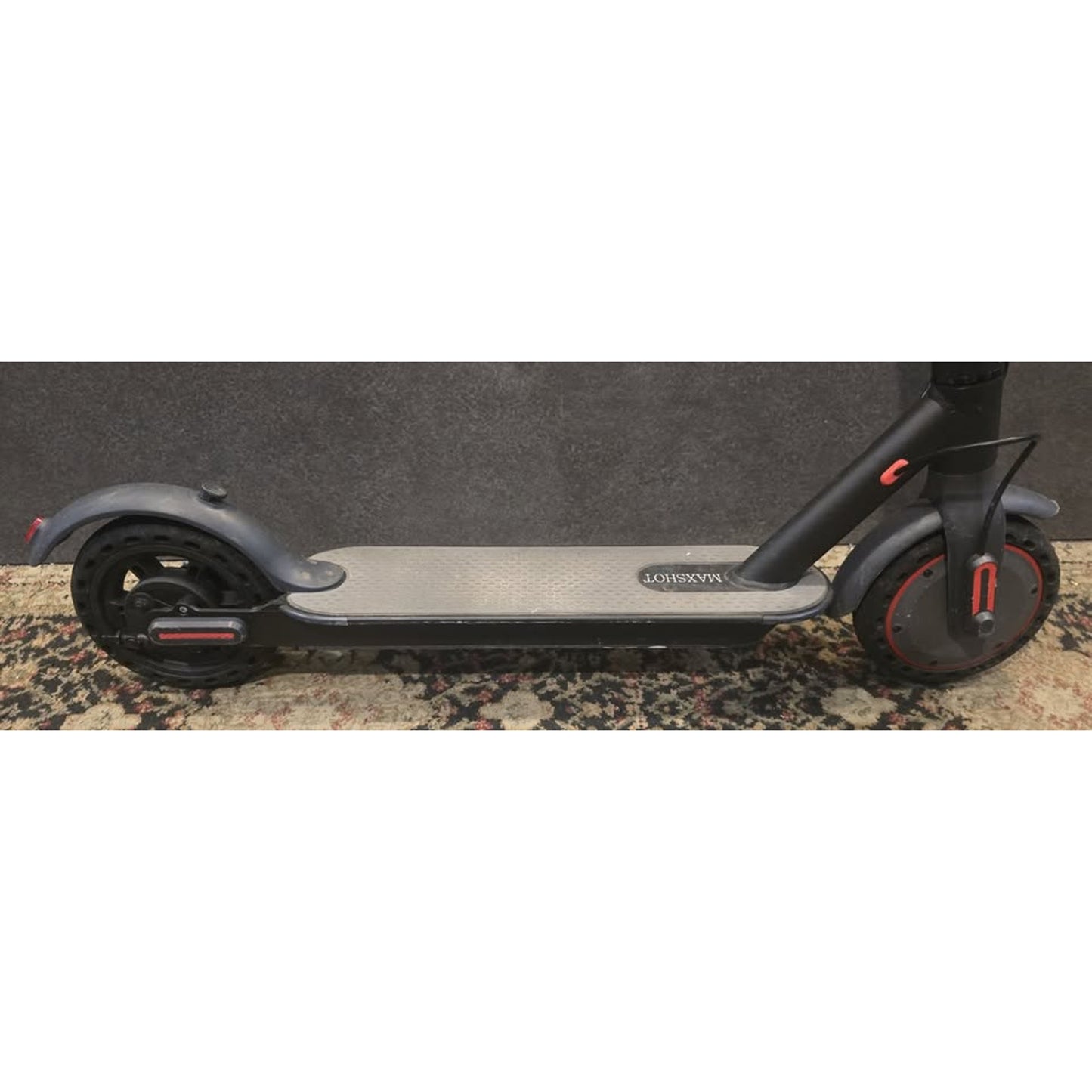 Max V-7 Electric Kick Scooter / 350W Motor / 16 Mile Range / 22Mph /