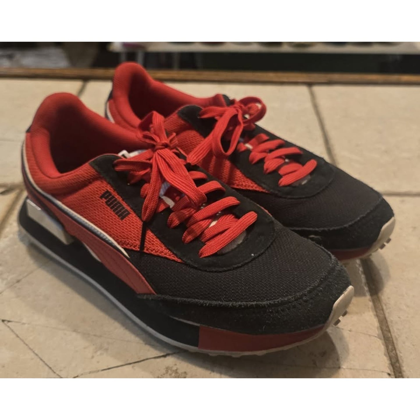 Puma Future Rider Radar 'High Risk Red' / 9.5"M / 381678-01 /