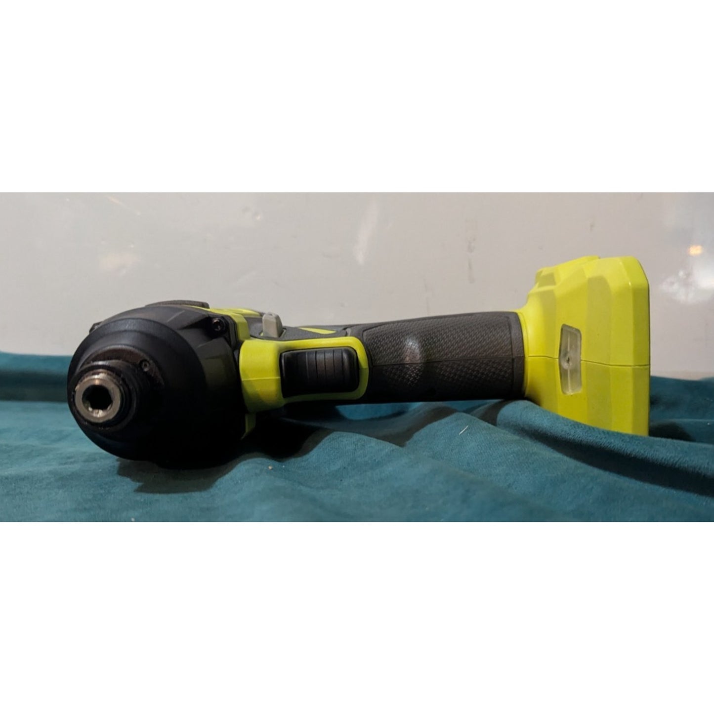Ryobi One+ 18V 1/4" Cordless Impact Drill Driver