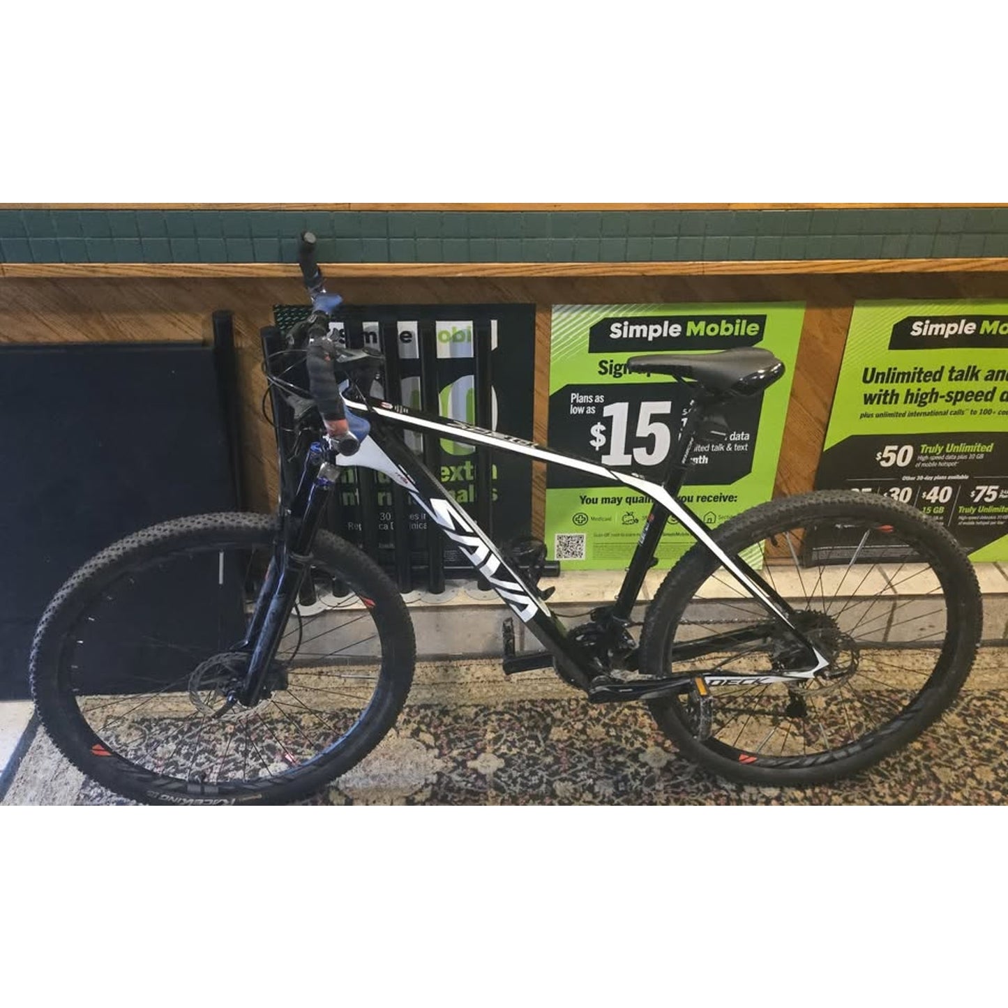 Sava Deck Mountain Bikes / 27.5" Wheels / 19" Frame / 27-Speed /