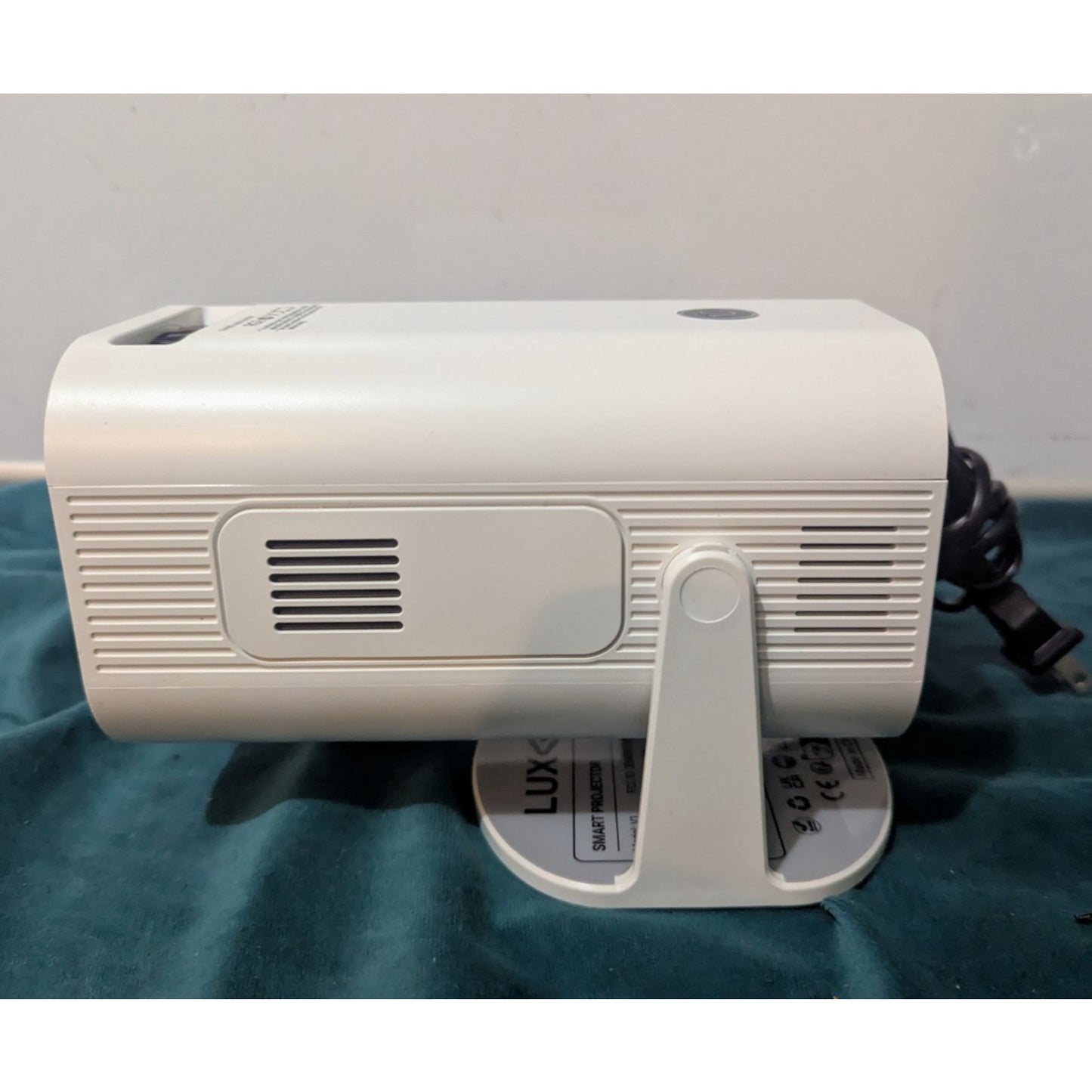 Smart Mini Projector Built-in Apps & Electric Focus w/WiFi and Bluetooth