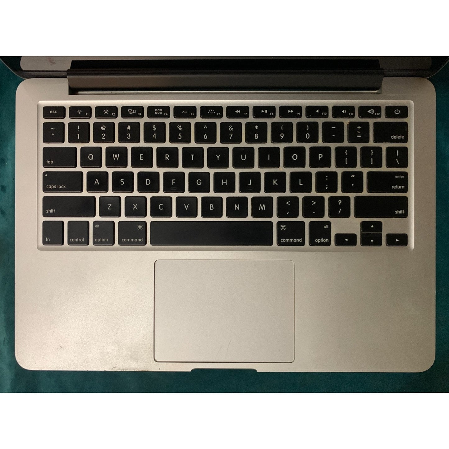Apple MacBook Pro A1502 2015 Intel i5 2.9GHz 8GB Ram 128GB SSD Monterey