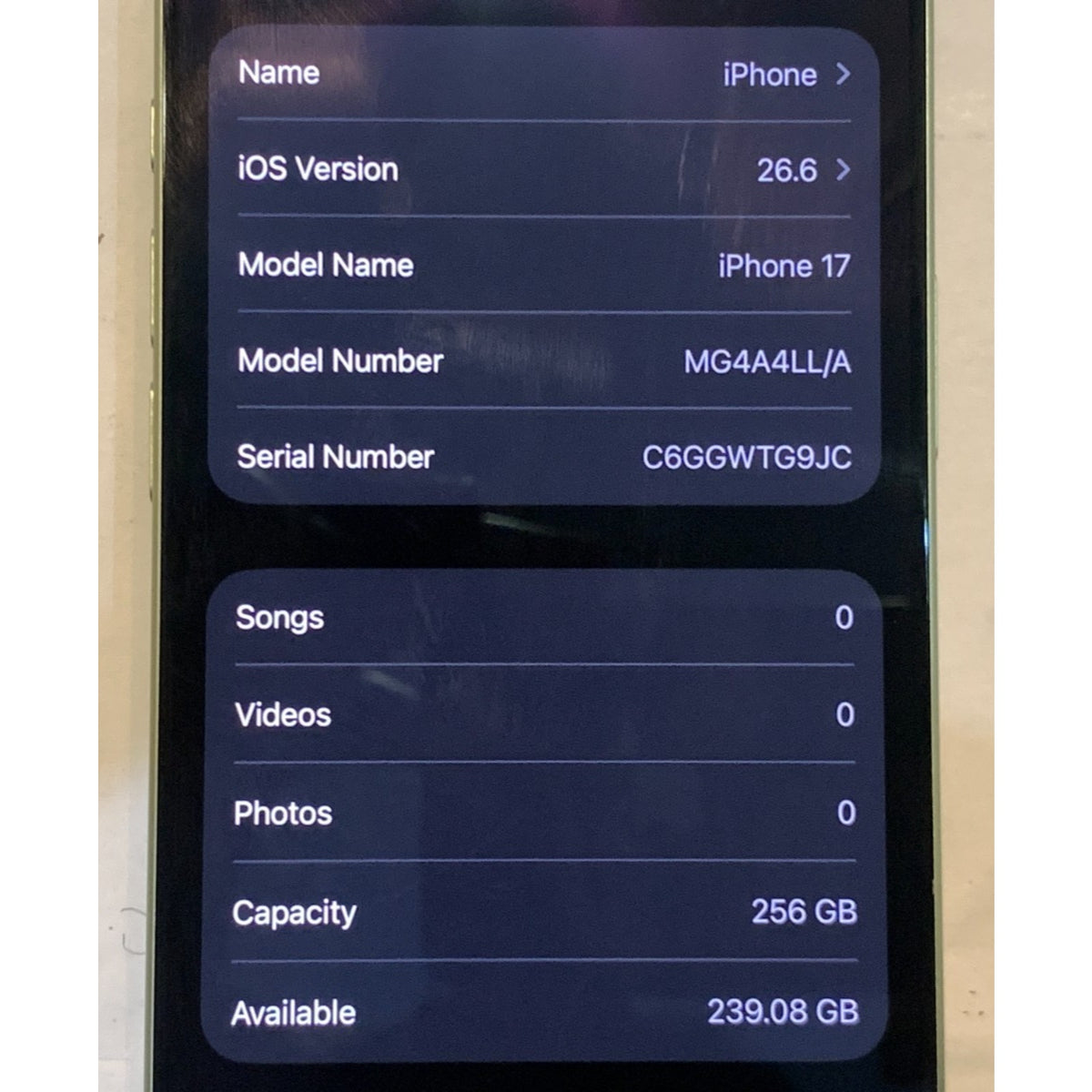 Apple iPhone 17 - 256GB - Lime (Unlocked) - A3258