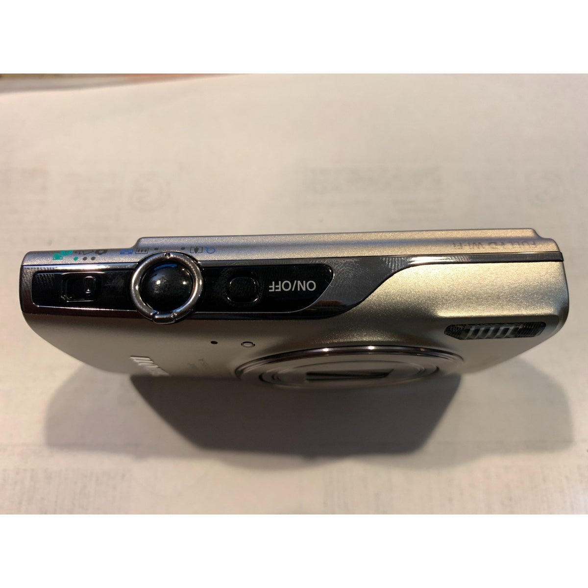 Canon PowerShot ELPH 360 HS A 20.2MP Digital Camera 12x Optical Zoom WiFi Silver