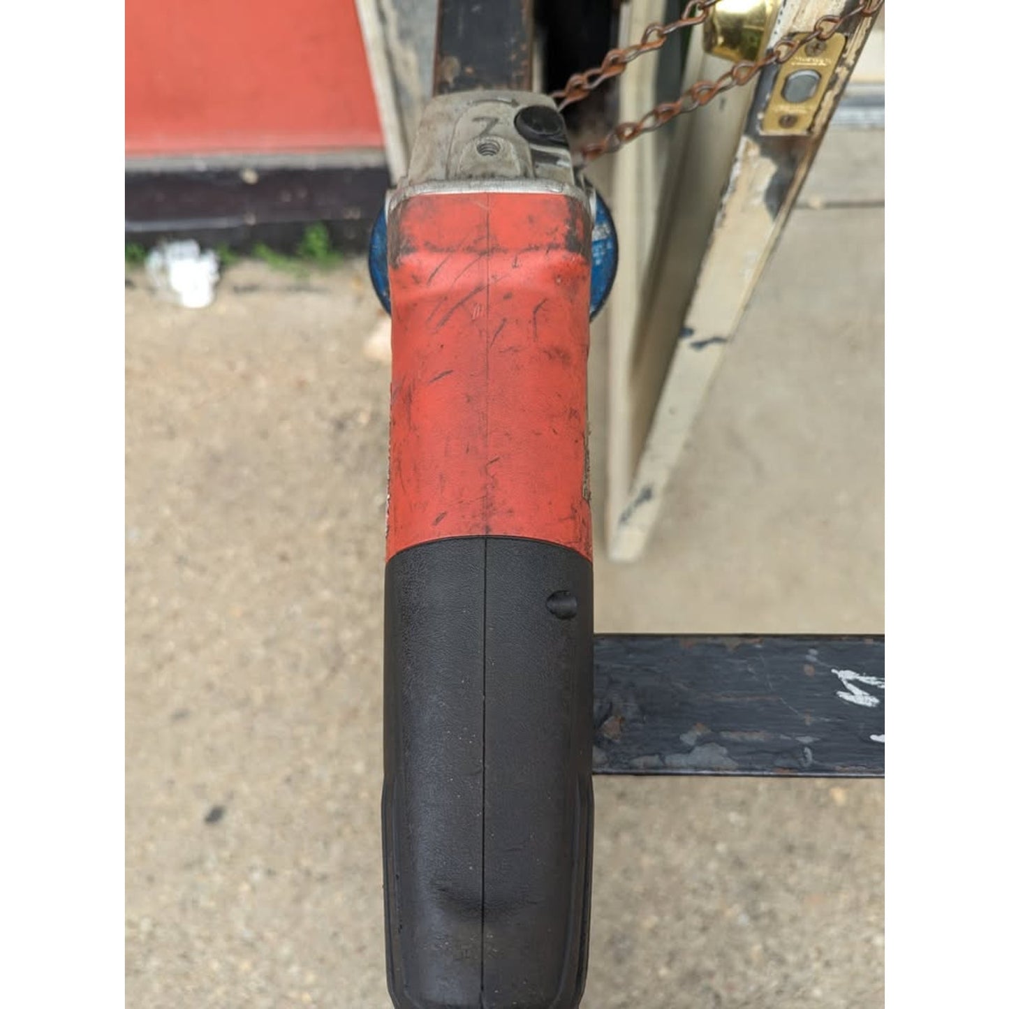 Milwaukee 4-1/2 11A Small Corded Angle Grinder