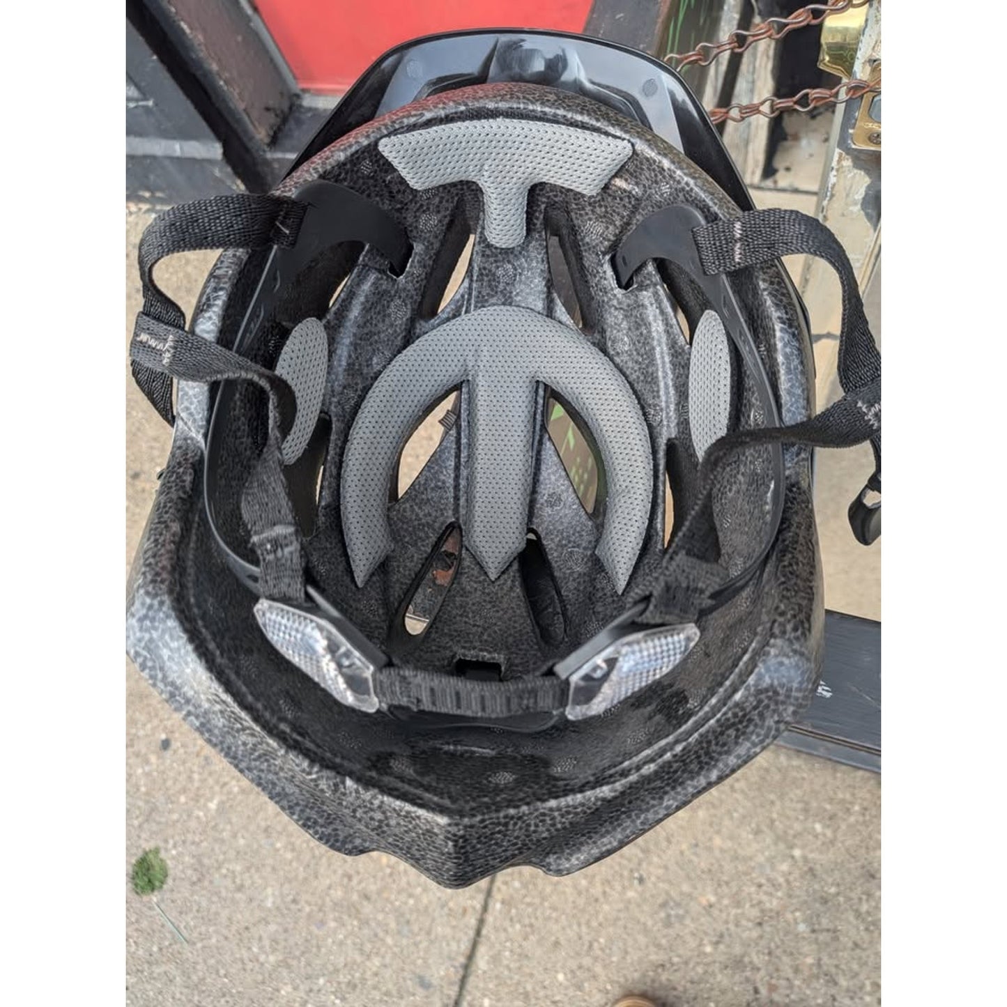 Adrenaline Bike Helmet / Black