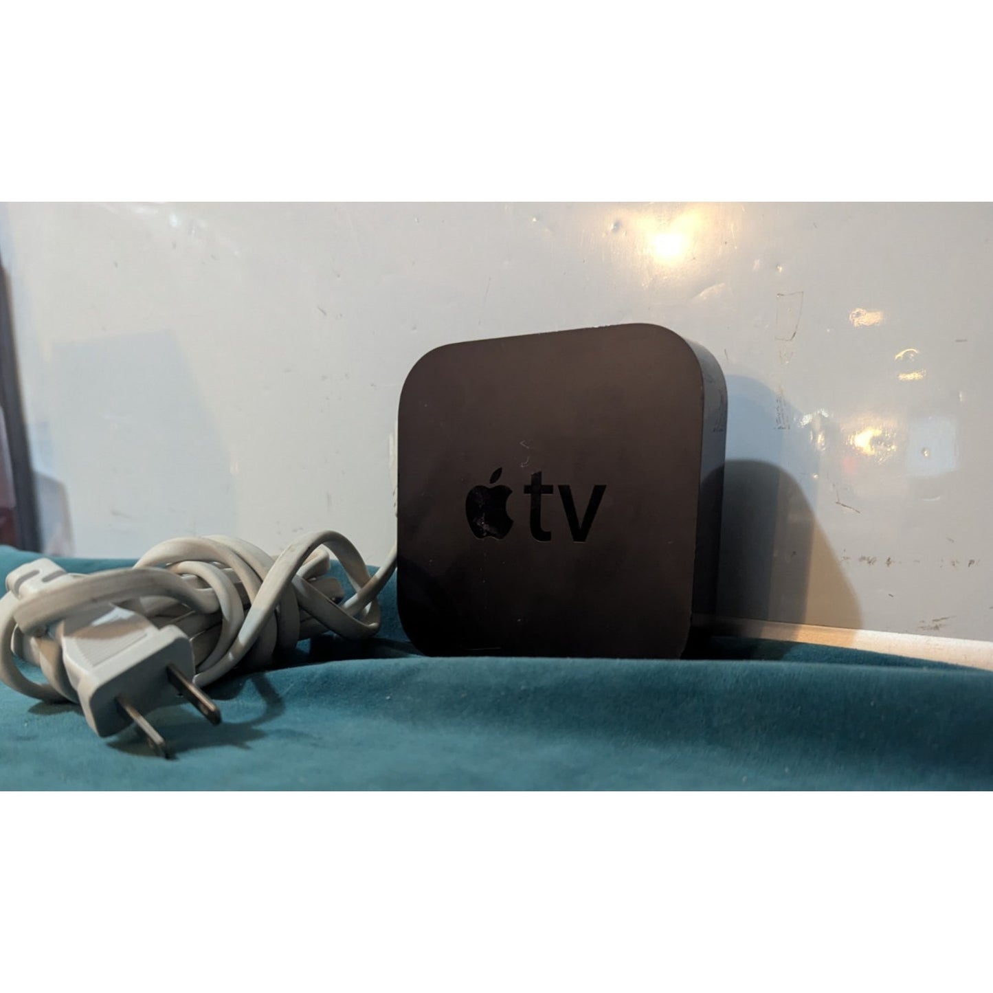 Apple TV 3rd Generation 8GB HD Media Streamer A1469