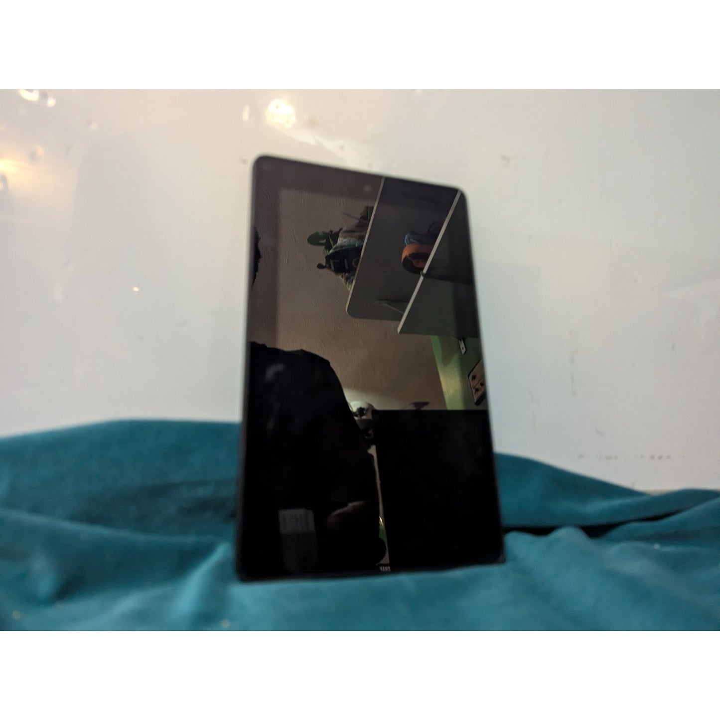 Amazon Kindle Fire HD 10 5th Generation (SV98LN) 16GB