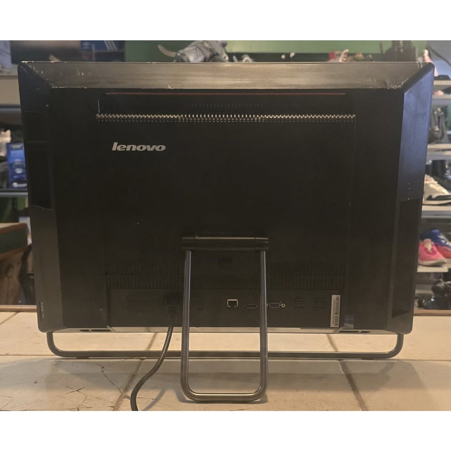 Lenovo ThinkCentre M93z / Intel Core I3-4130 3.40GHz / 500GB HDD / 4GB Ram / All-In-One Desktop