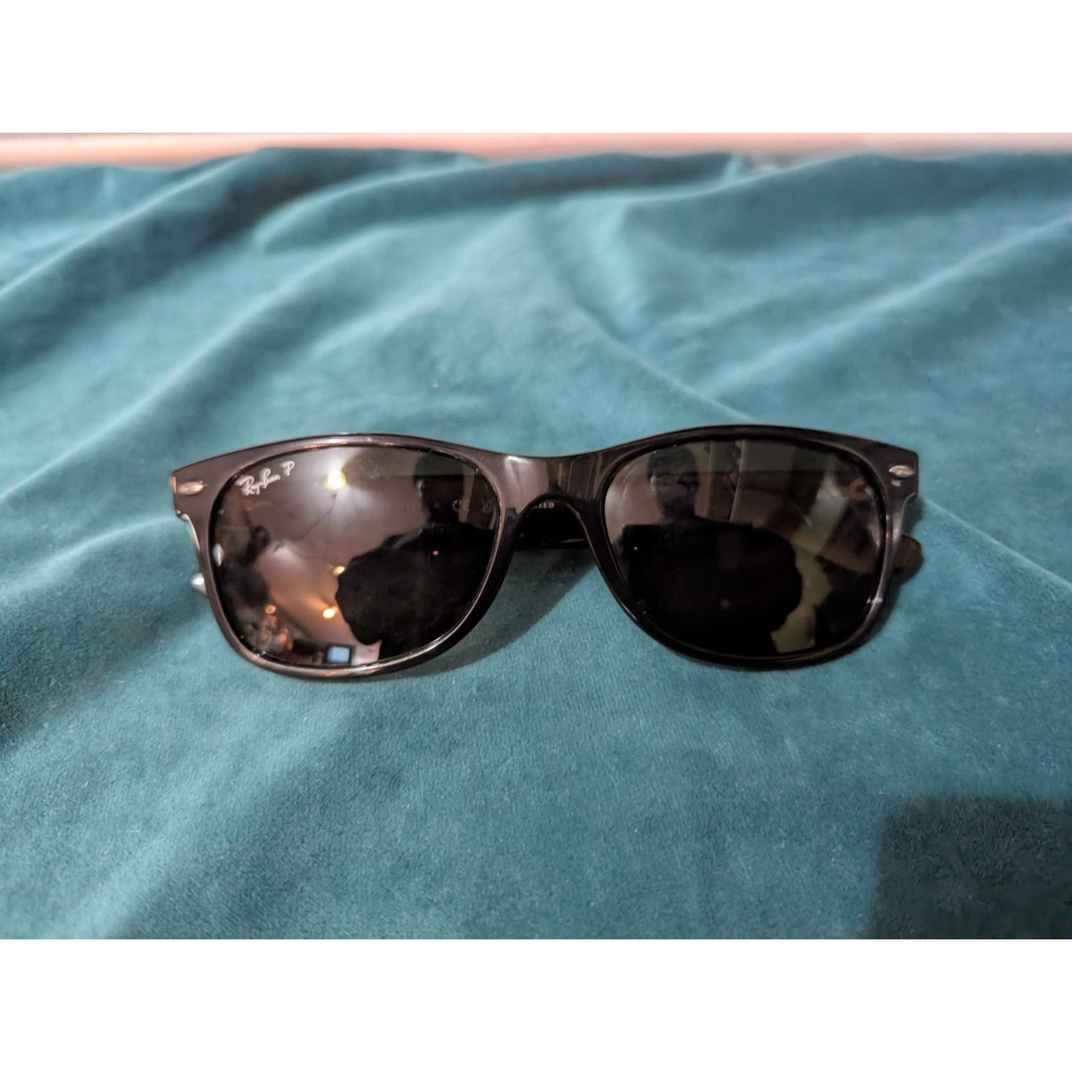 Ray-Ban New Wayfarer RB2132 902/57