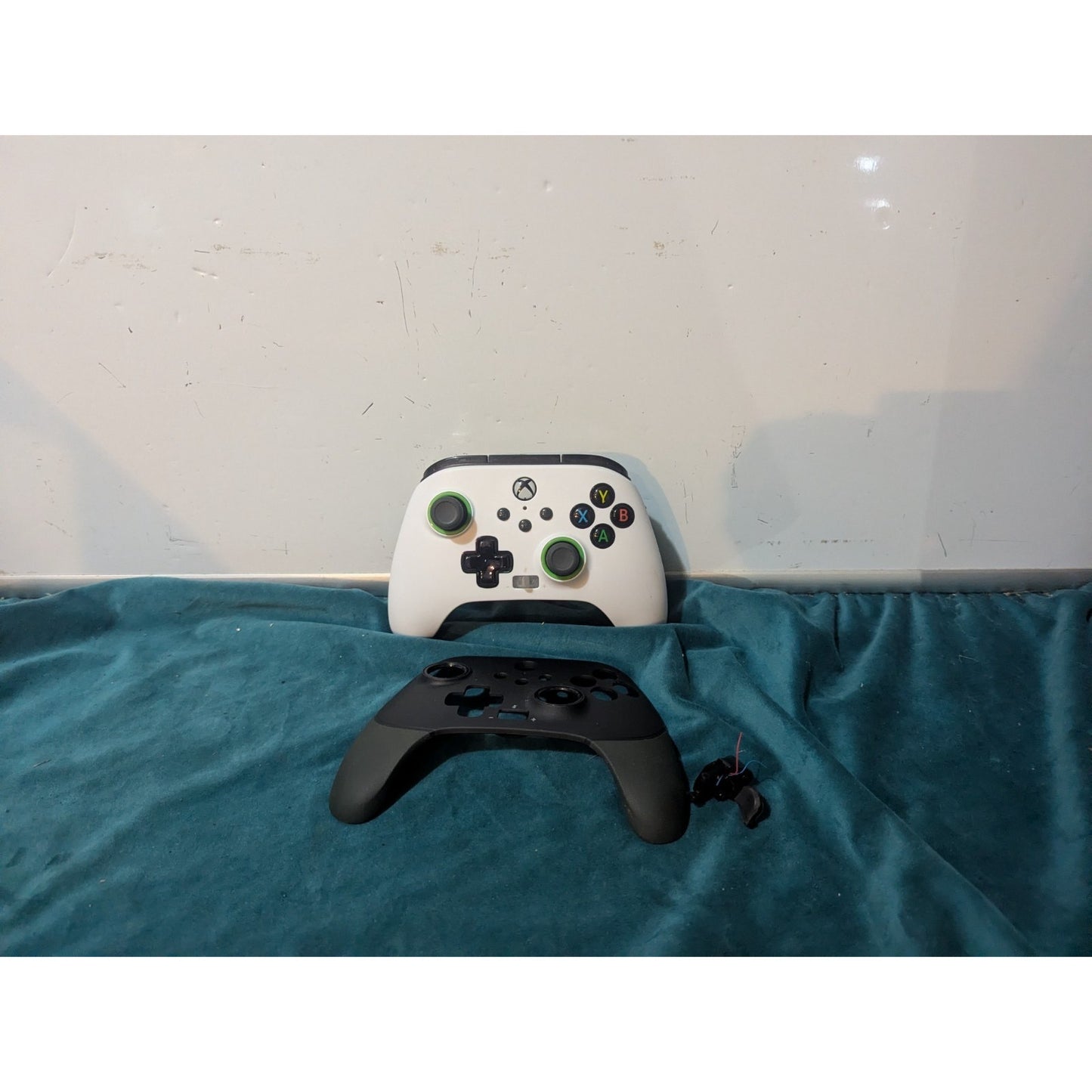 PowerA FUSION Pro 2 Wired Controller for Xbox (FOR PARTS)