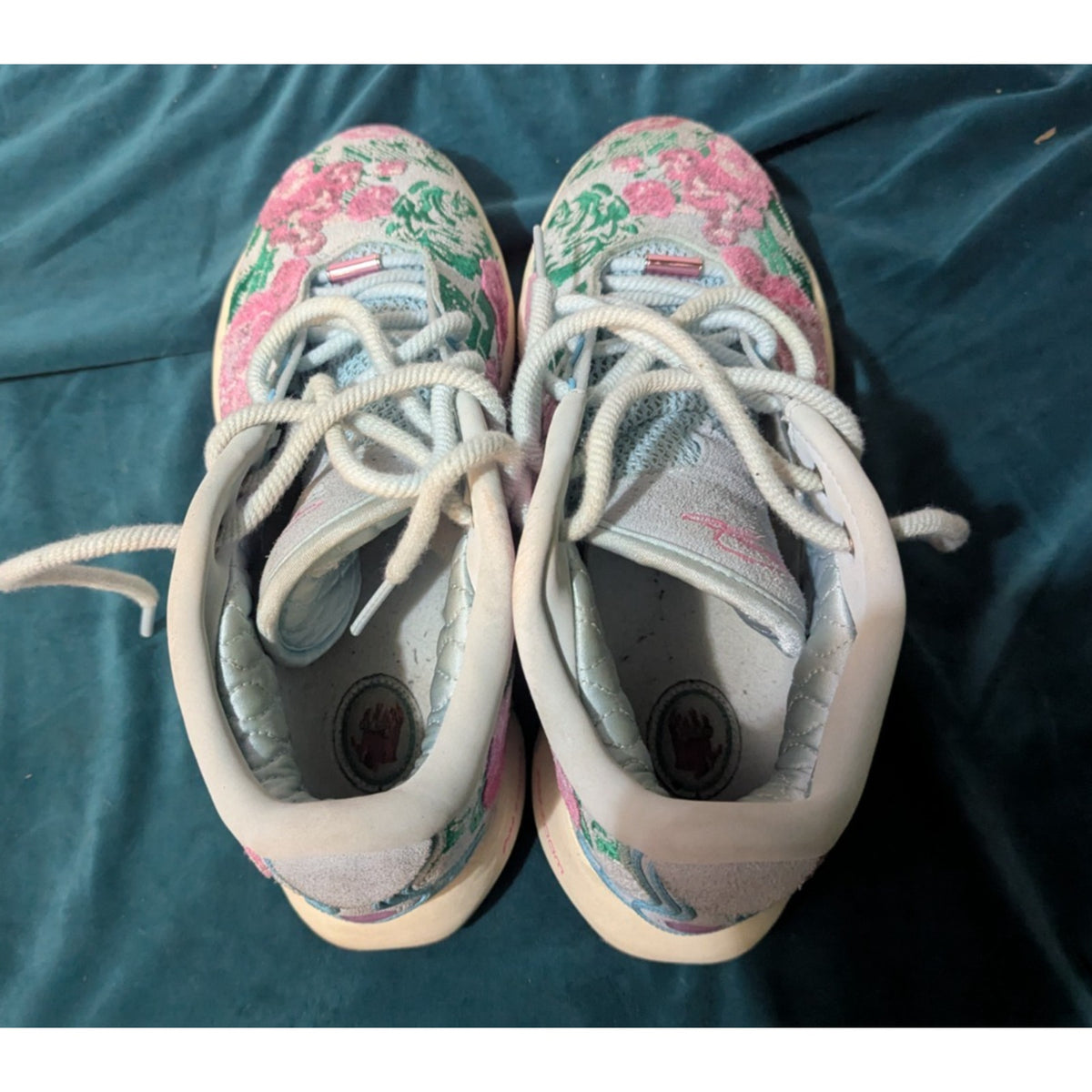 Size 10.5M Nike LeBron 21 Premium Grandma's Couch Pack Pearl FV7275-401