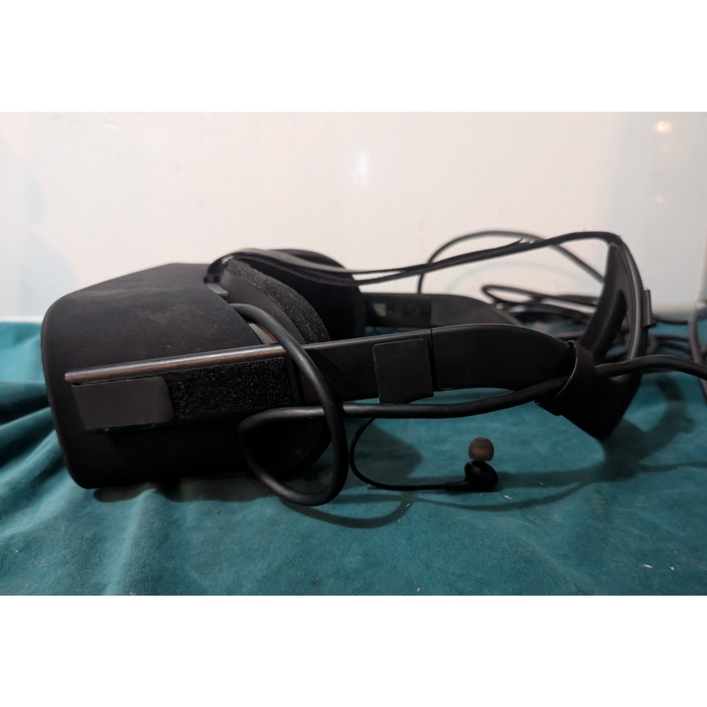 Meta Oculus Rift HM-A Virtual Reality Headset System