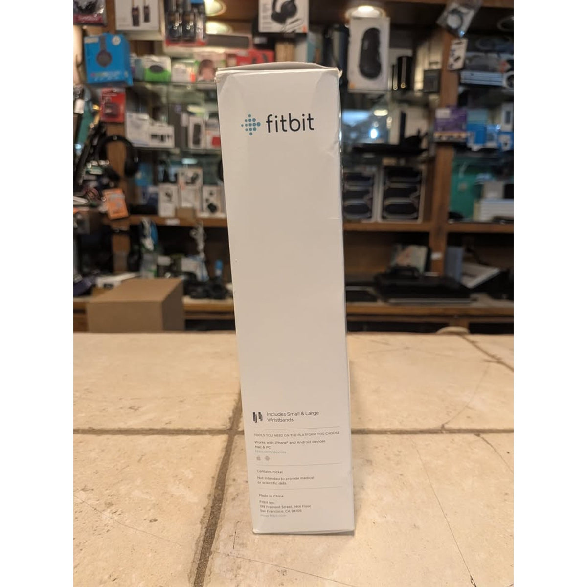 Fitbit Charge 4 Fitness Tracker /Black/