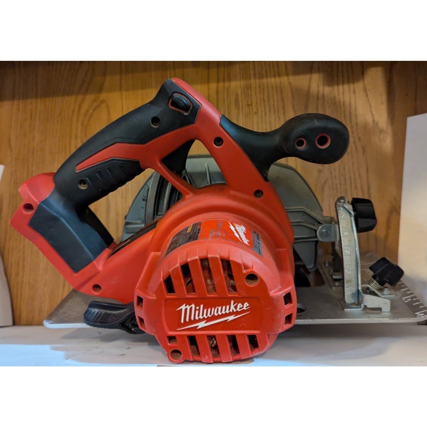 Milwaukee M18 6-1/2" Circular Saw 2630-20 TOOL ONLY