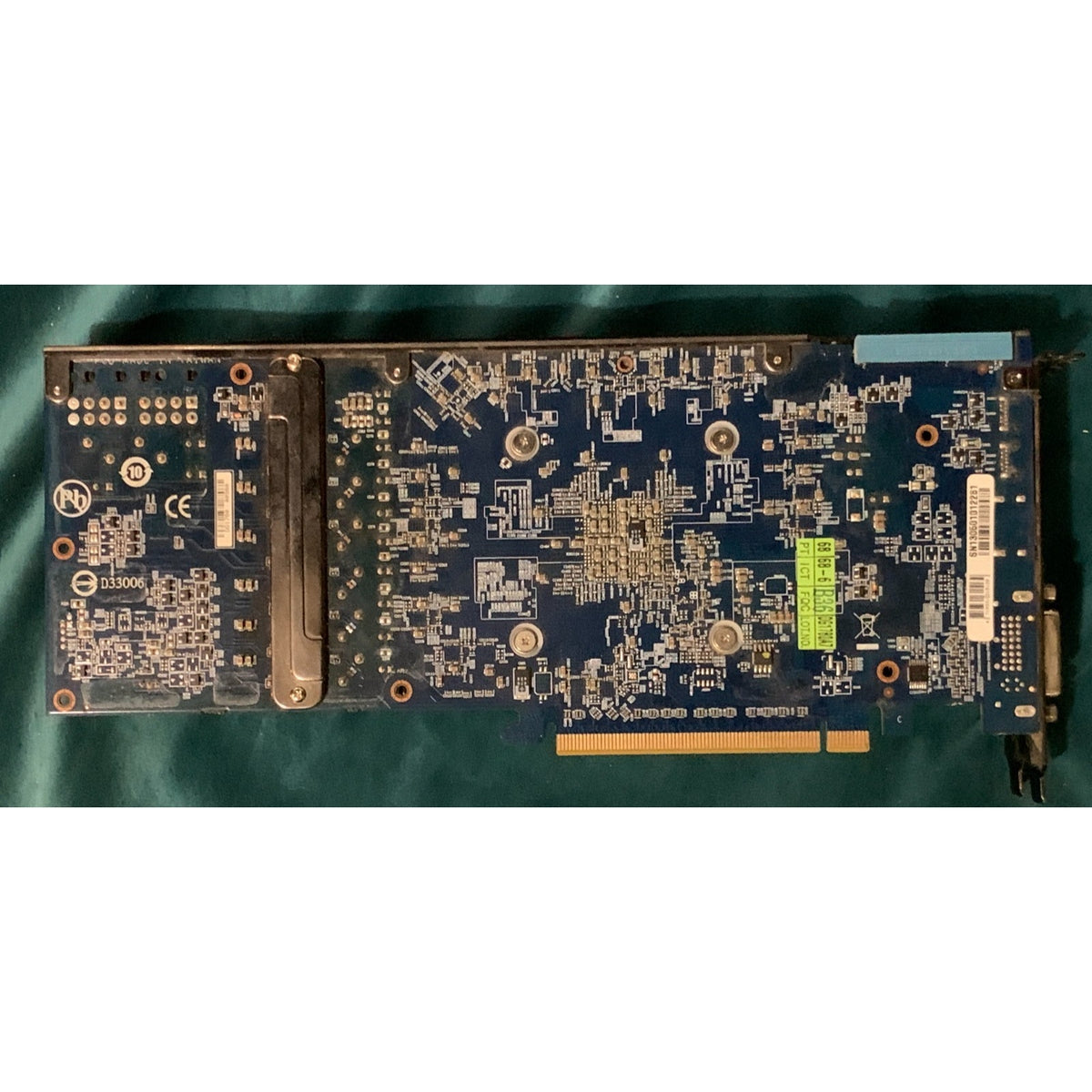 Gigabyte AMD Radeon HD 7970 (GV-R7970C-3GD) 3GB Graphics Card