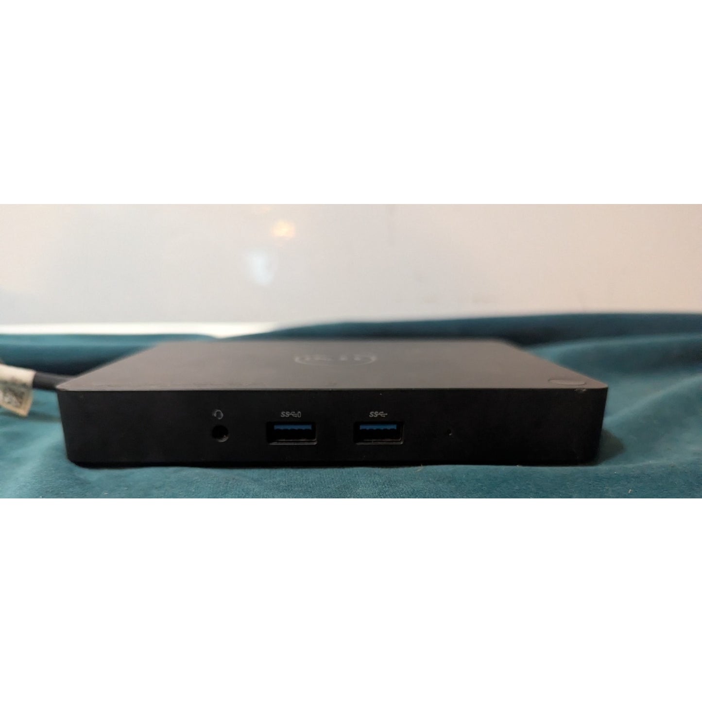 Dell USB-C WD15 k17A Business Docking Station w/ 180W Power Supply