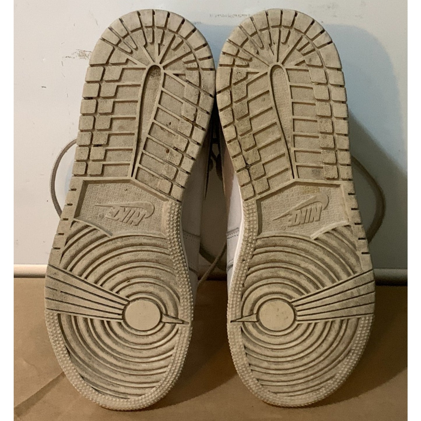 Nike Air Jordan 1 Retro High OG CO.JP Tokyo 575441-029 Size 7Y