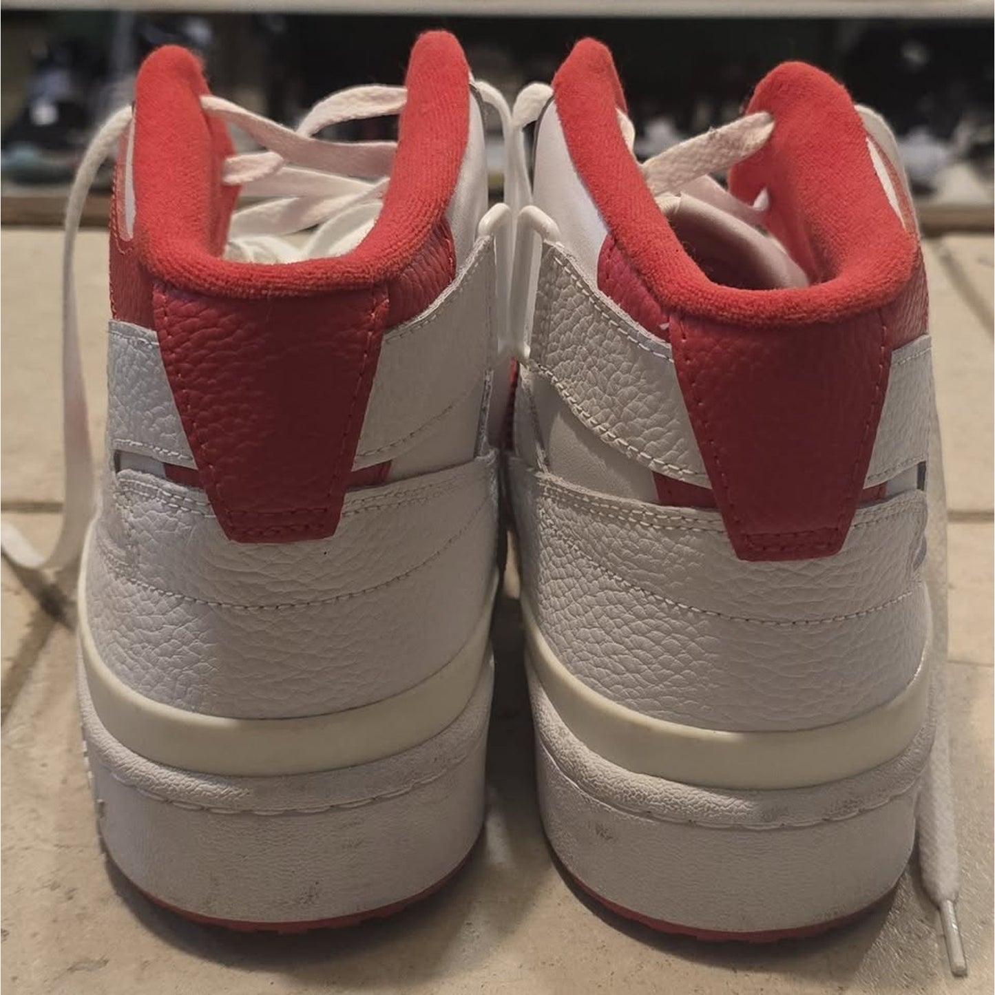 Adidas White w/ Red Stripes High Top / 11M / EVH 791004 /