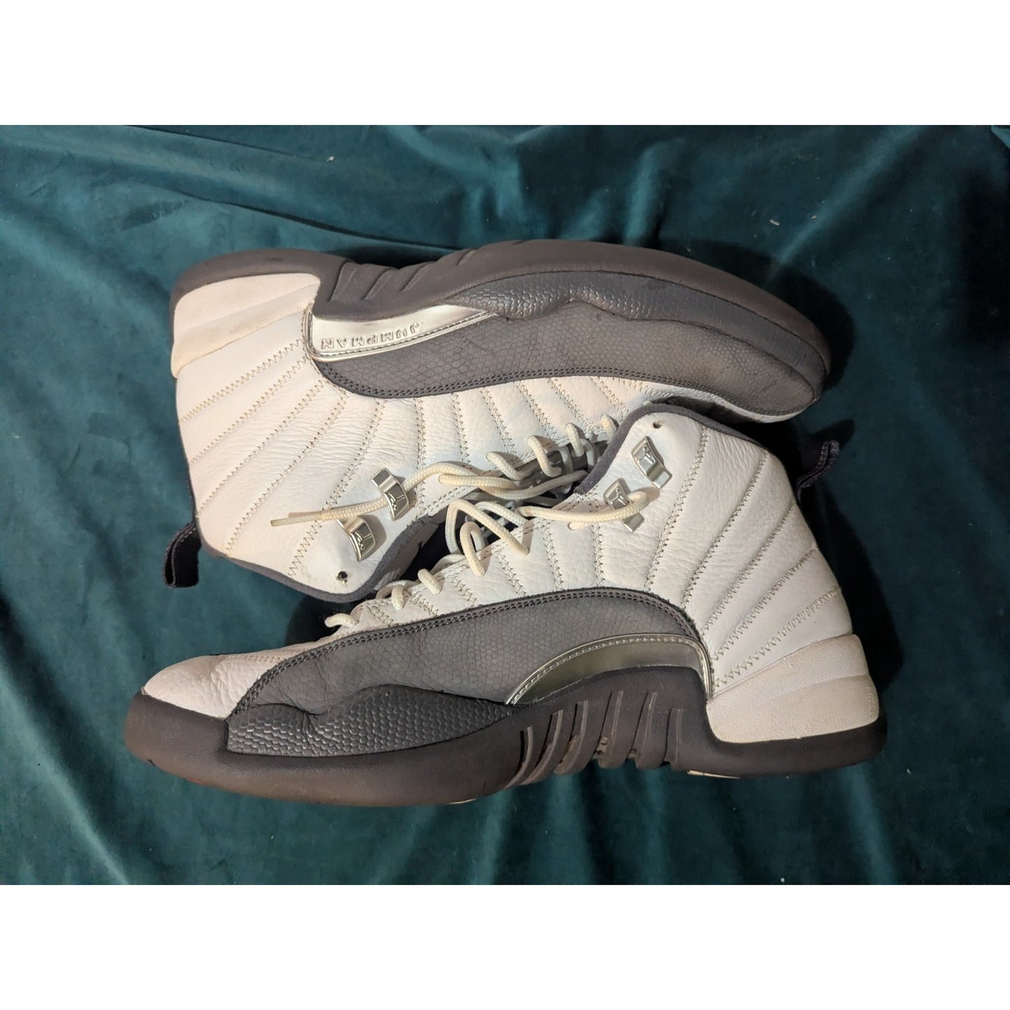 Nike Air Jordan 12 Retro Size 13