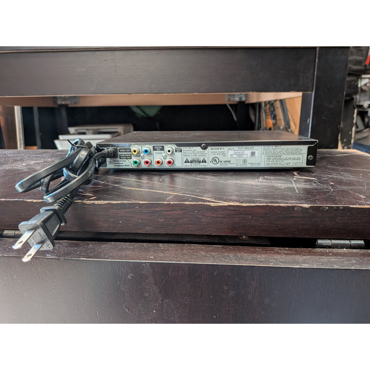 Sony CD & DVD Player / DVP-SR210P
