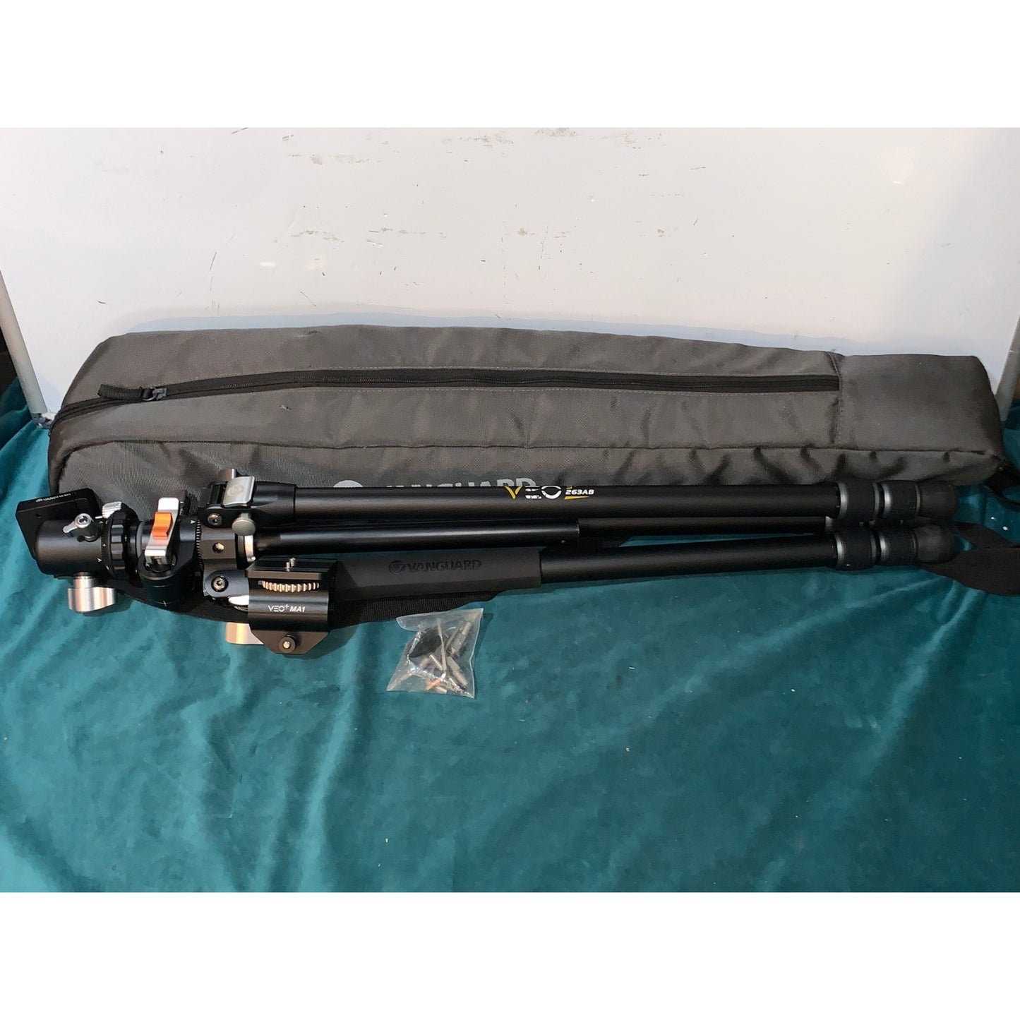 Vanguard Veo 3+ 263AB Professional Aluminum Tripod with Ball Head