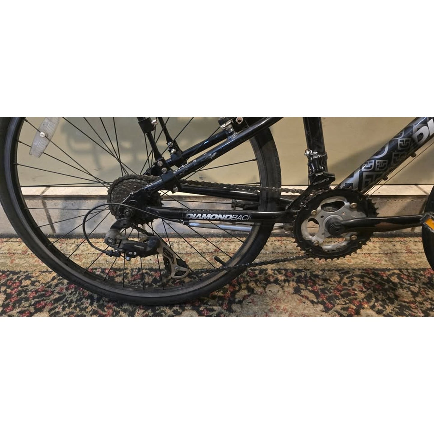 DiamondBack Insight 24 Hybrid Bike / 12" Frame / 24" Wheels / 14-Speed /