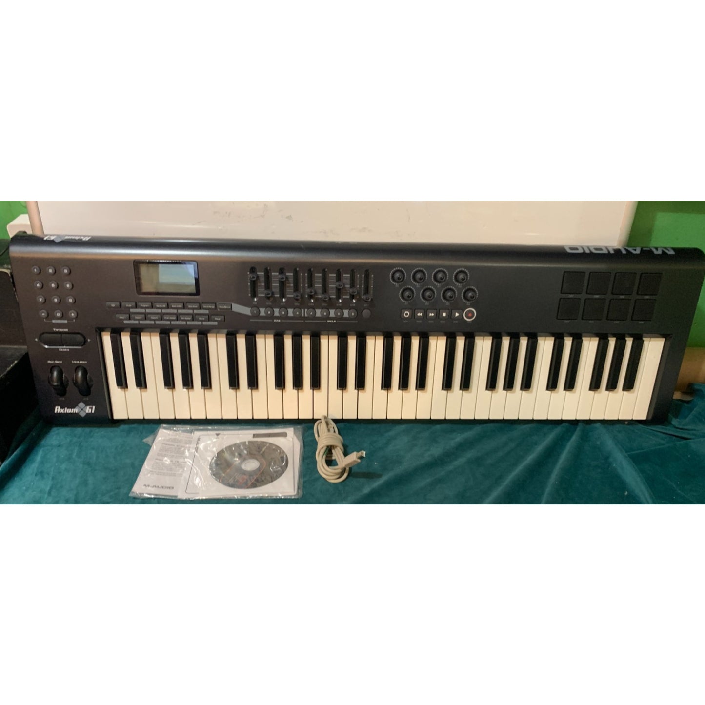 M-Audio Axiom 61 61-Key USB MIDI Keyboard Controller