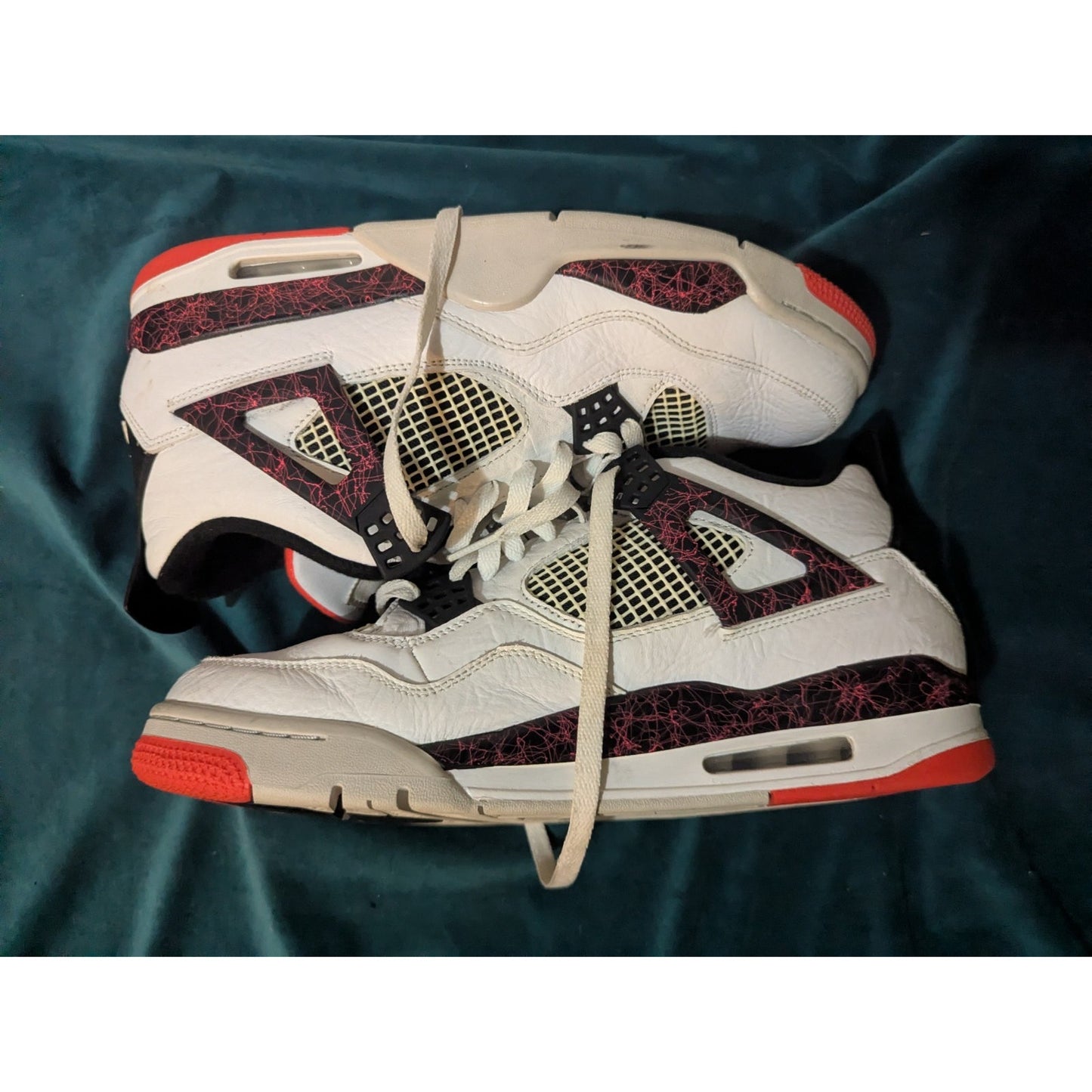 Nike Air Jordan 4 Retro Flight Nostalgia Size 12