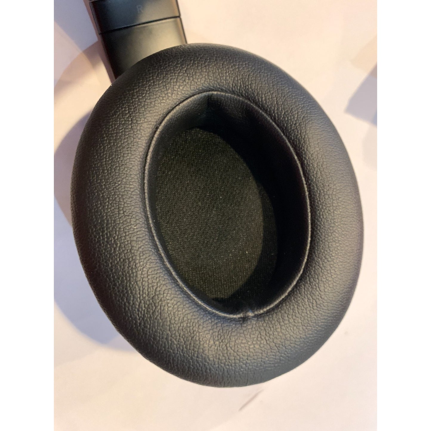 Beats Studio3 Wireless Over-Ear Bluetooth Headphones Black A1914