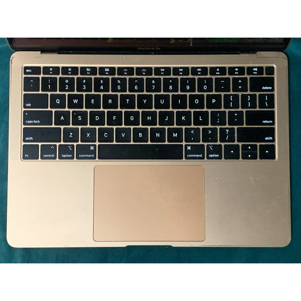 Apple MacBook Air 13"2019 A1932 i5-8210Y 1.6GHz 128GB SSD 8GB DDR3