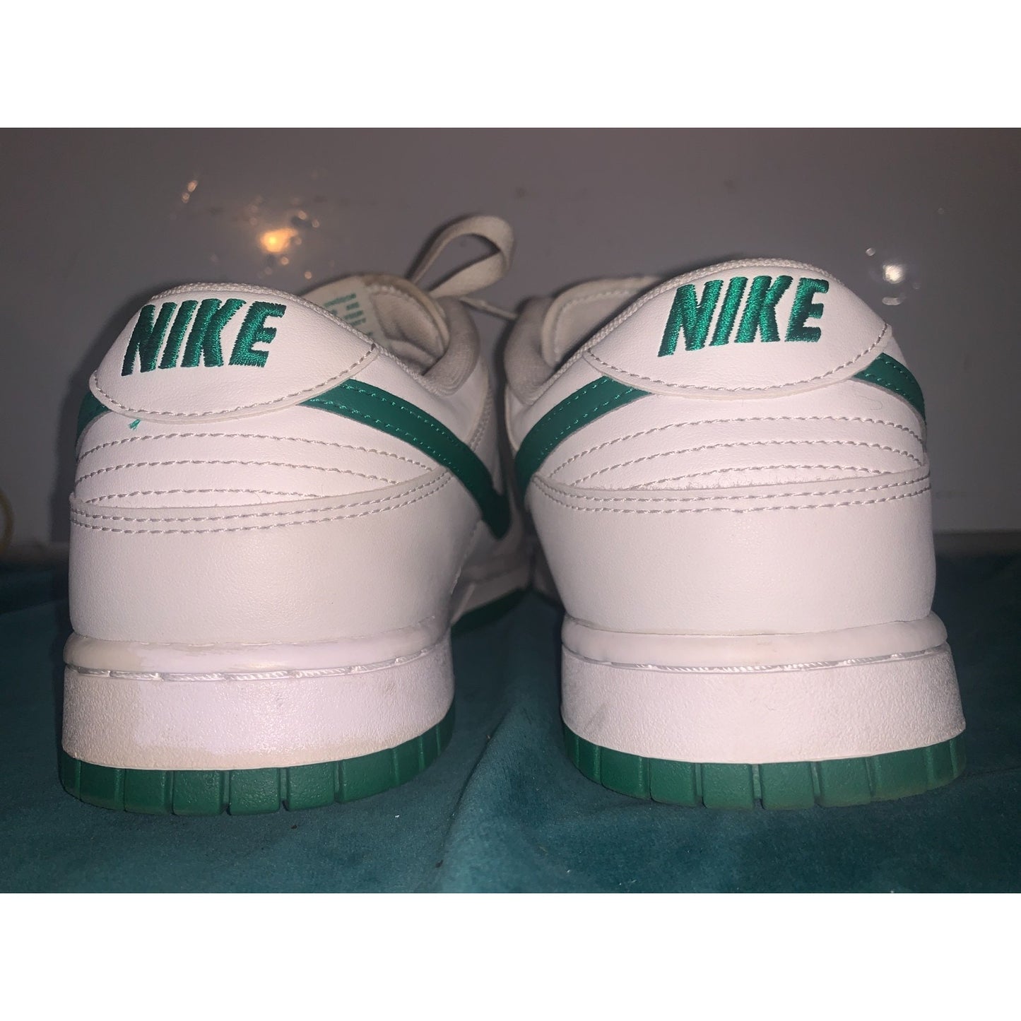 Nike Men's Dunk Low Retro Summit White Malachite Sneakers Size 11 US DV0831-107