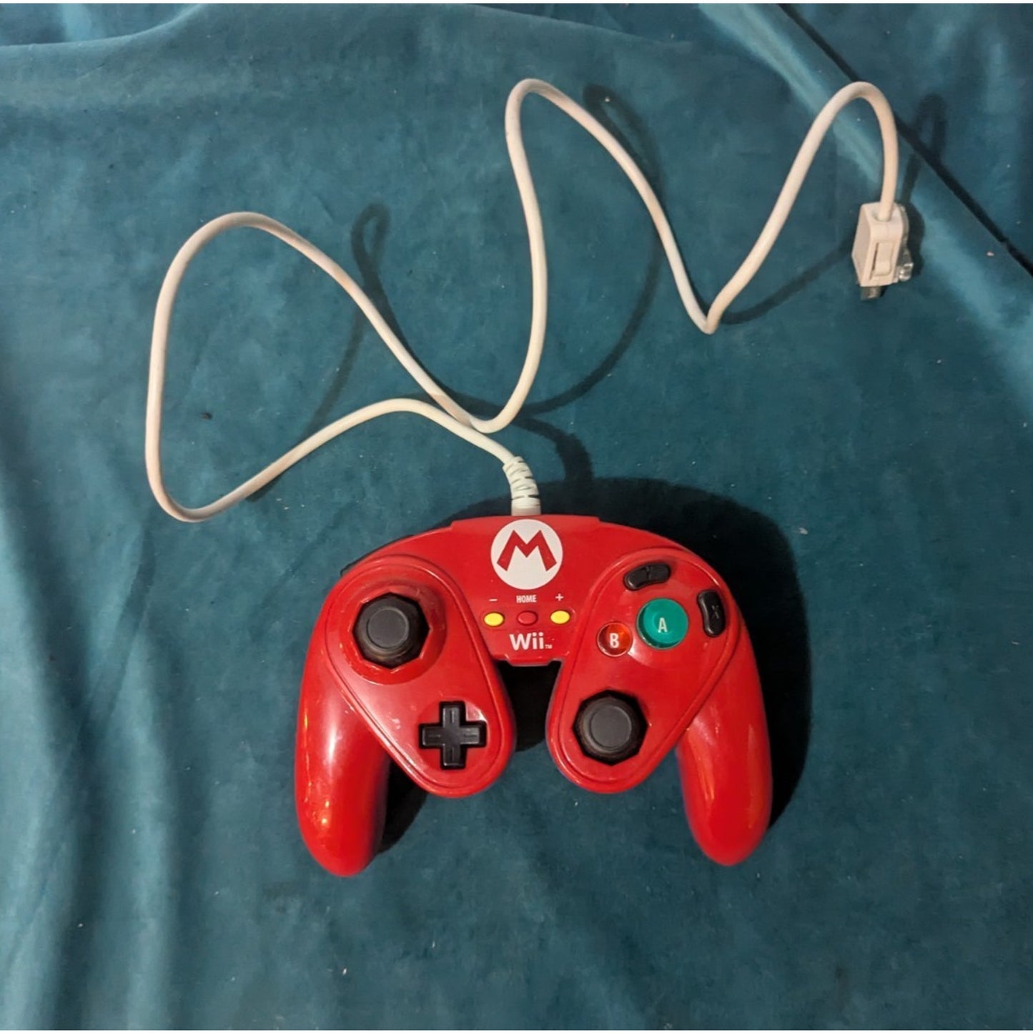 Nintendo Wii Model RVL-001 Console Bundle