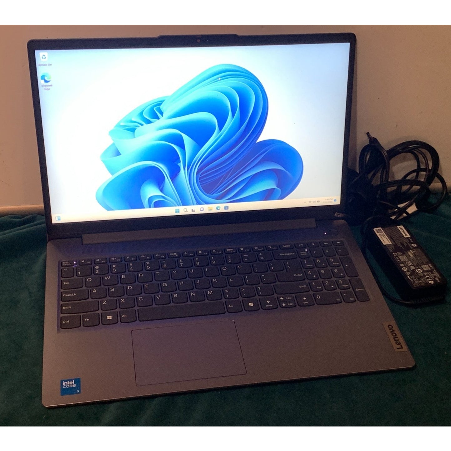 Lenovo IdeaPad Slim 3 15ITN9 15.6" Core 3 N355 8GB 128GB Win11 Grey
