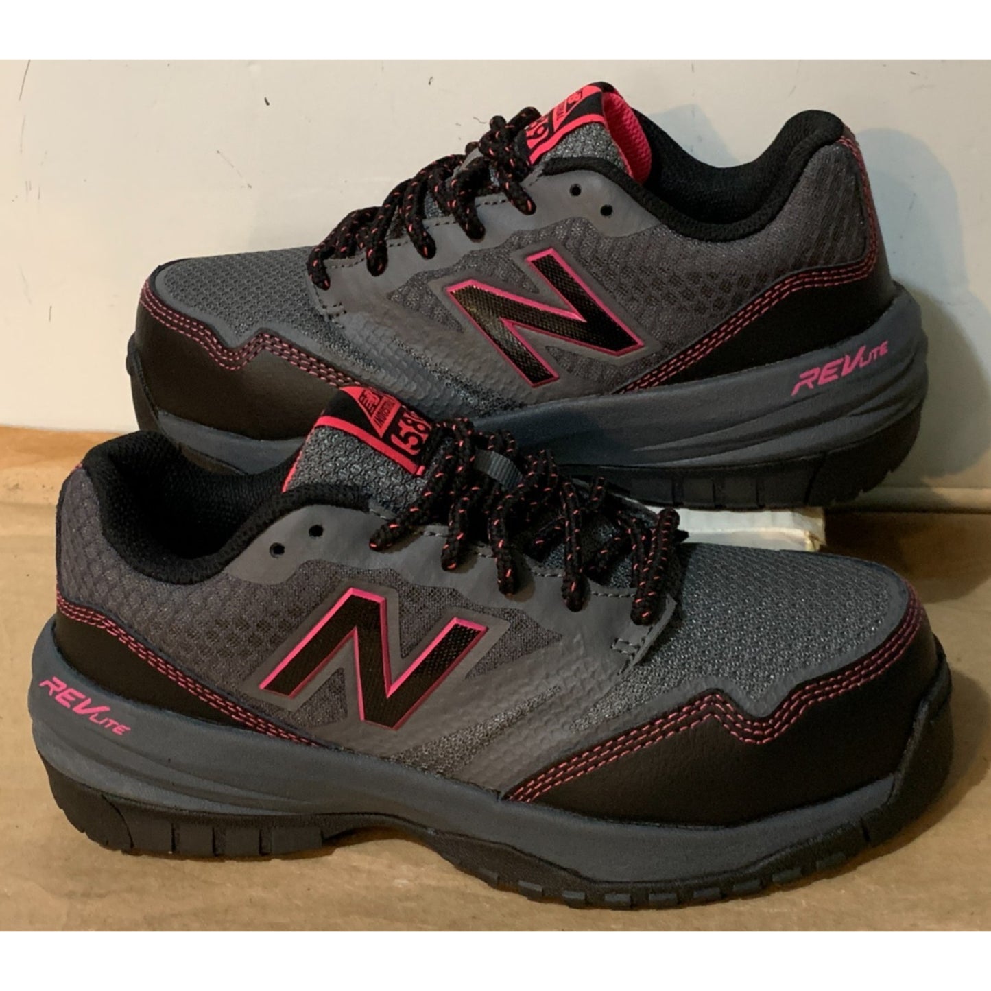 New Balance Composite Toe 589 Work Sneakers Womens 5.5w