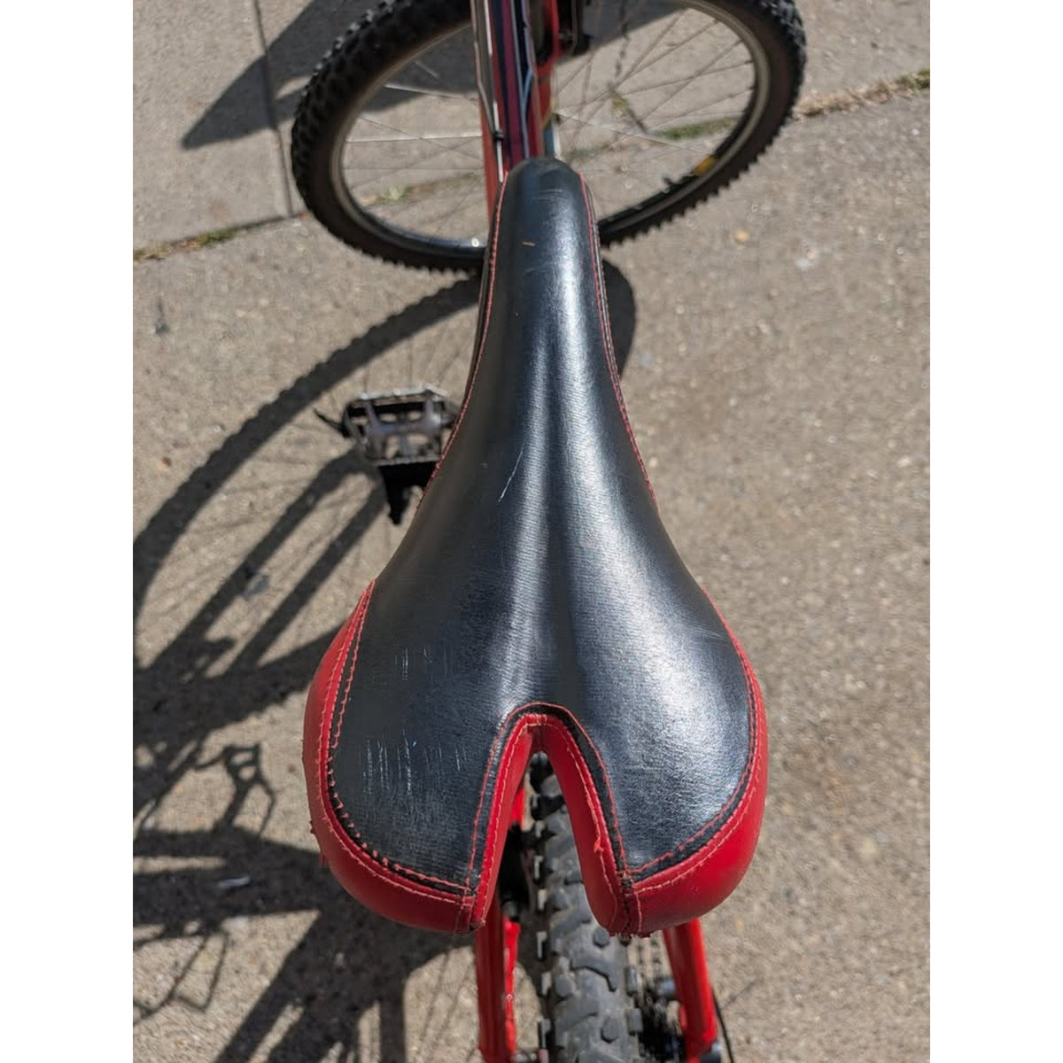 Trek 6500 Bike / 18" Frame / 26" Wheels / 27 Speed