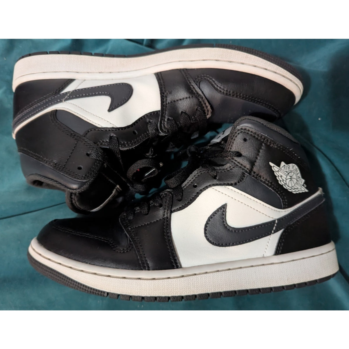 Air Jordan 1 Mid Size 9 Us Black/Off Noir-Summit White DQ8426-010