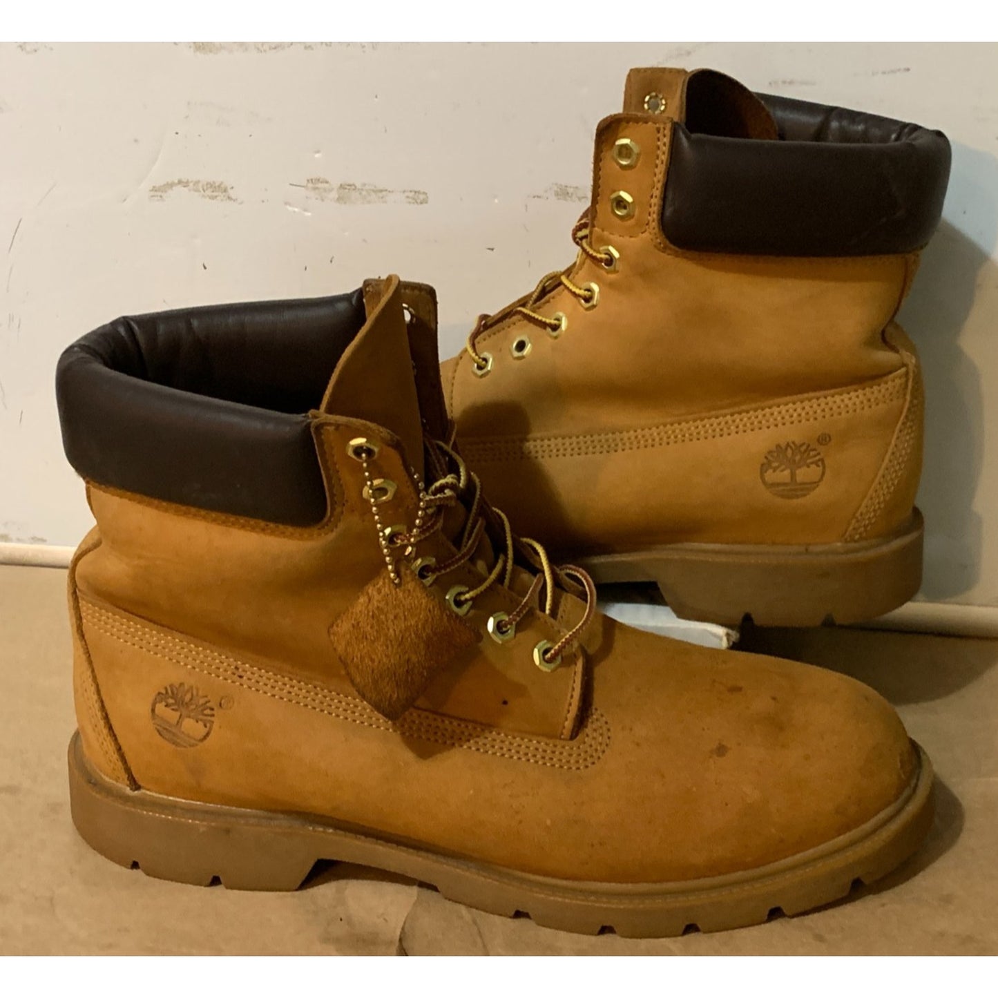 Size 12 Classic 6 Inch Waterproof Round Toe Lace Up Boots