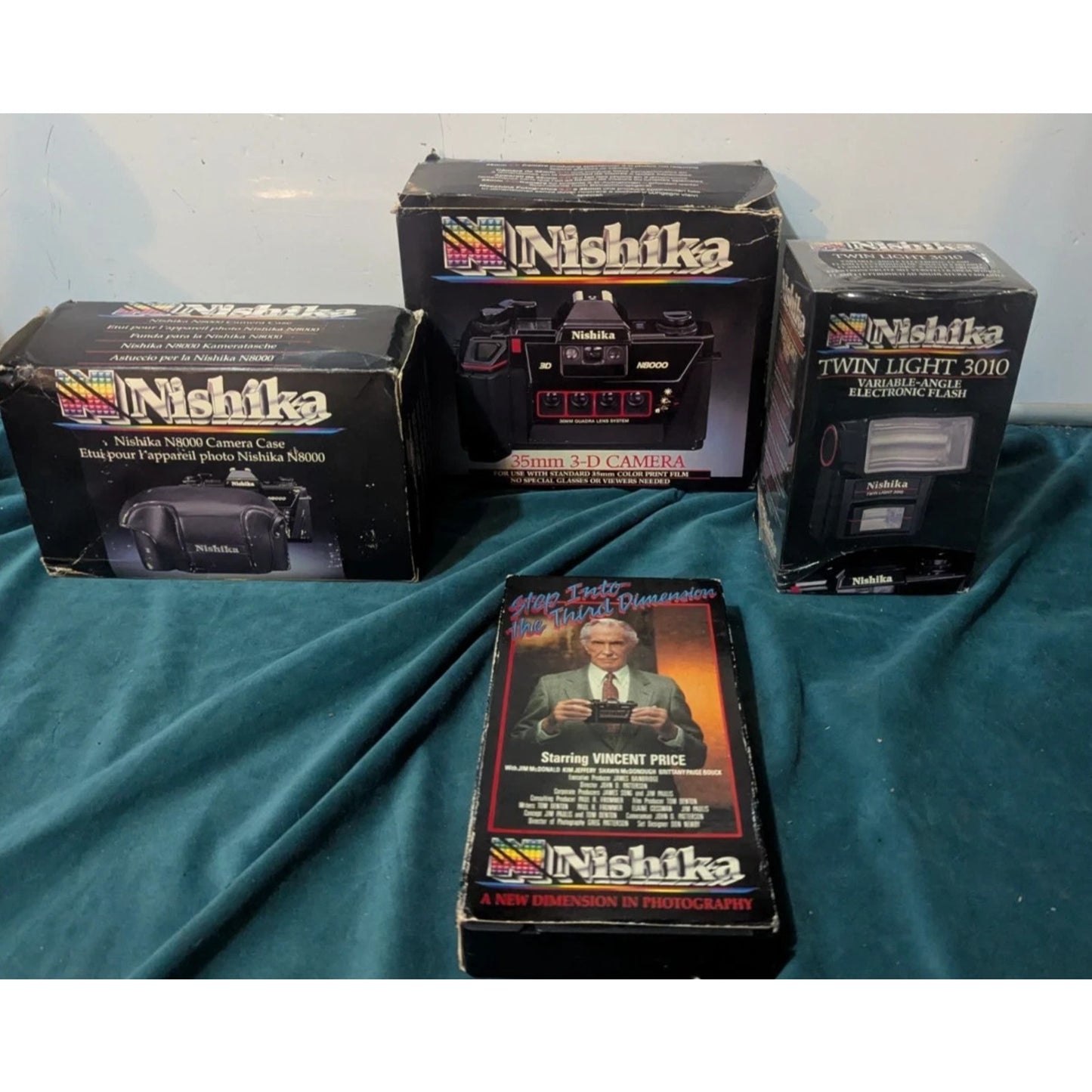 Nishika N8008 3-D 35mm Camera Kit with Accessories