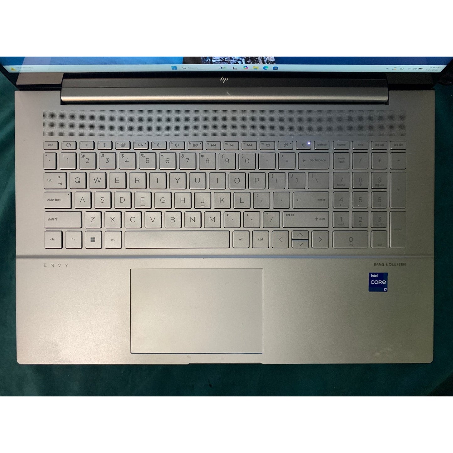 HP Envy 17-CR0013DX 17.3" i7-1260P 2.1GHz 12GB RAM 512GB SSD