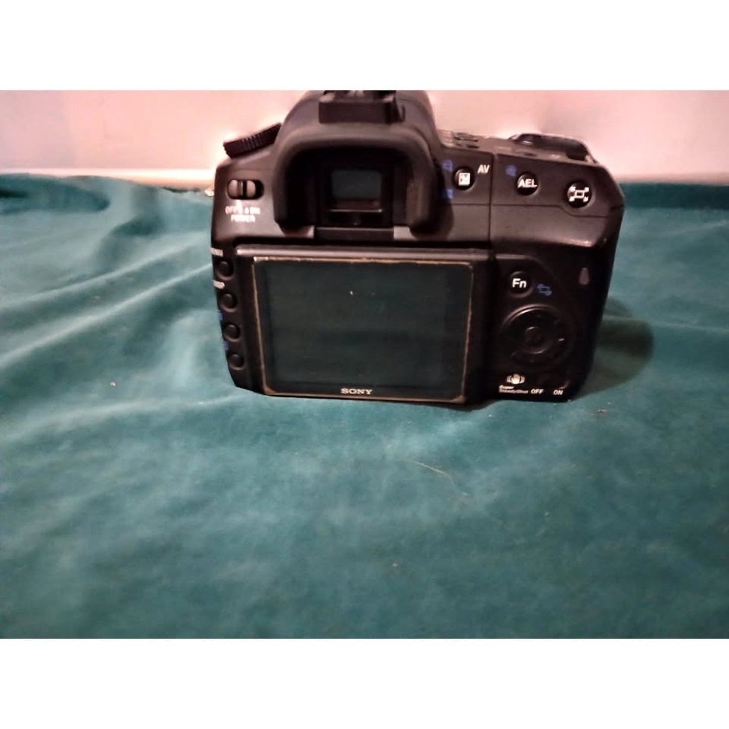 Sony Alpha a350 14.2MP DSLR Camera with 18-70mm AF Lens
