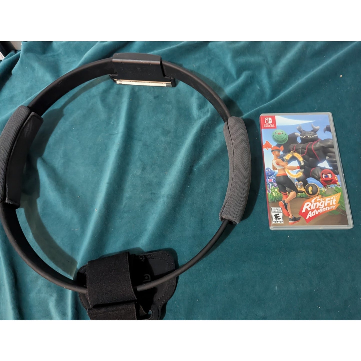 Nintendo Switch - Ring Fit Adventure (Complete Set)